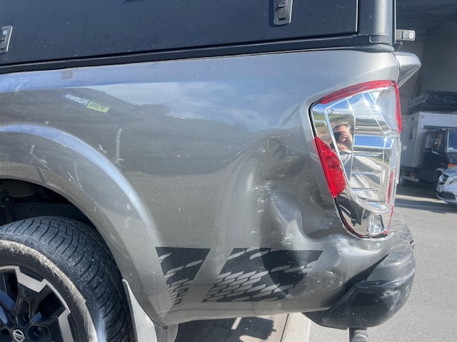NISSAN Navara Double Cab N-Guard 2.3 dCi 4WD-image-5