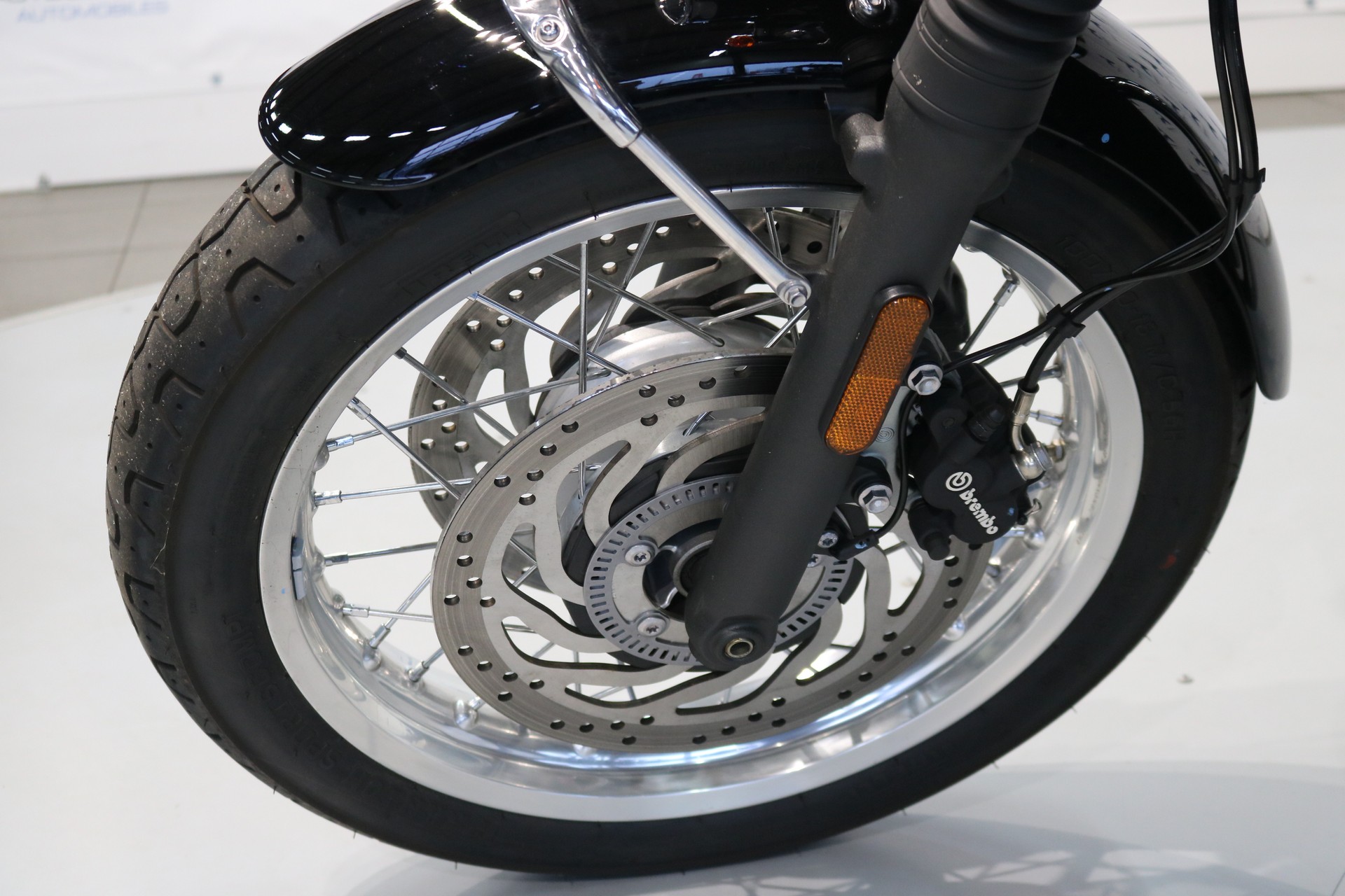 TRIUMPH Bonneville T120-image-7