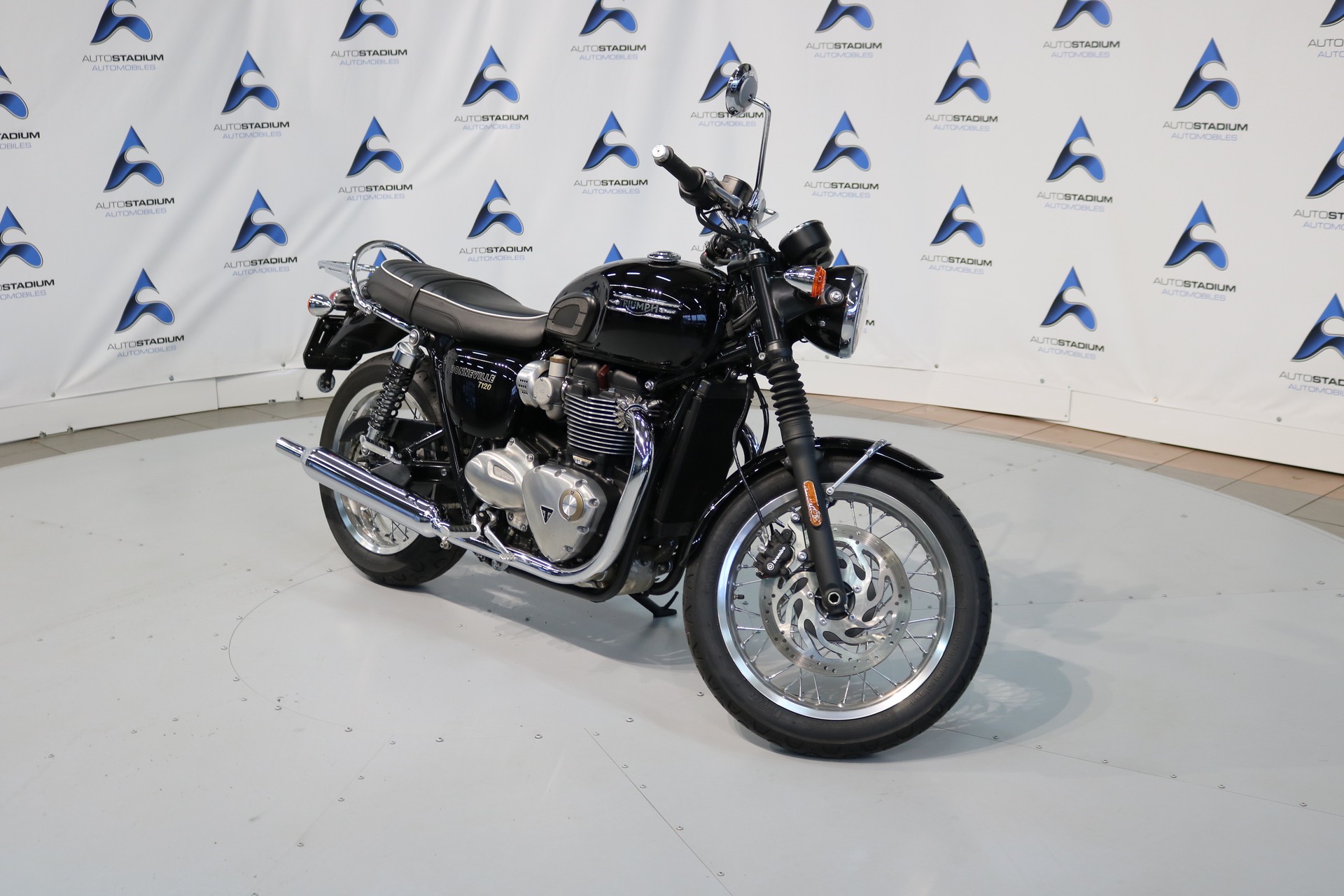 TRIUMPH Bonneville T120-image-0