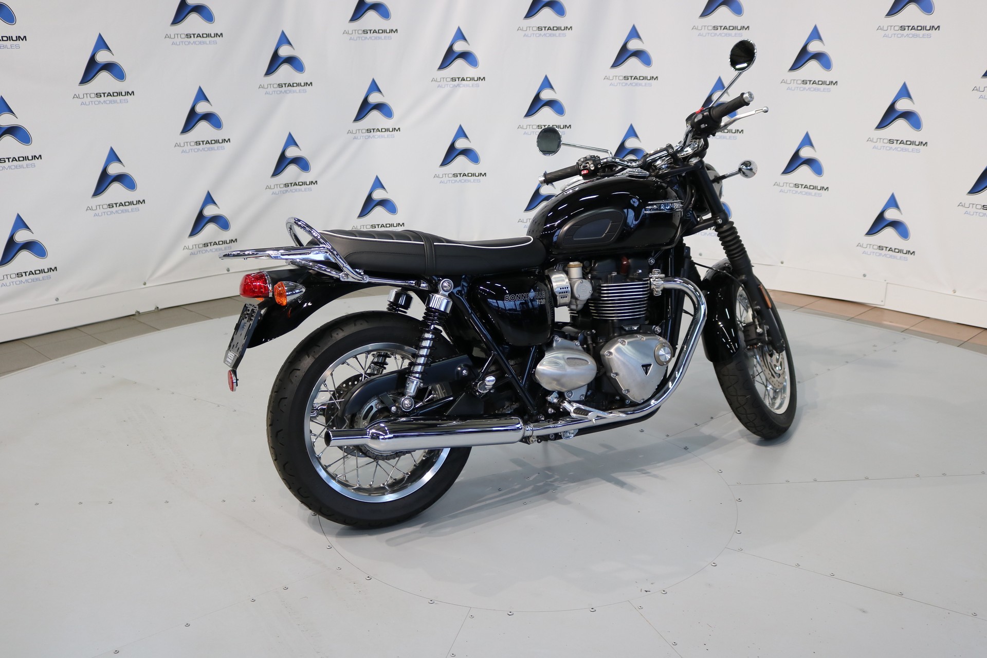 TRIUMPH Bonneville T120-image-3