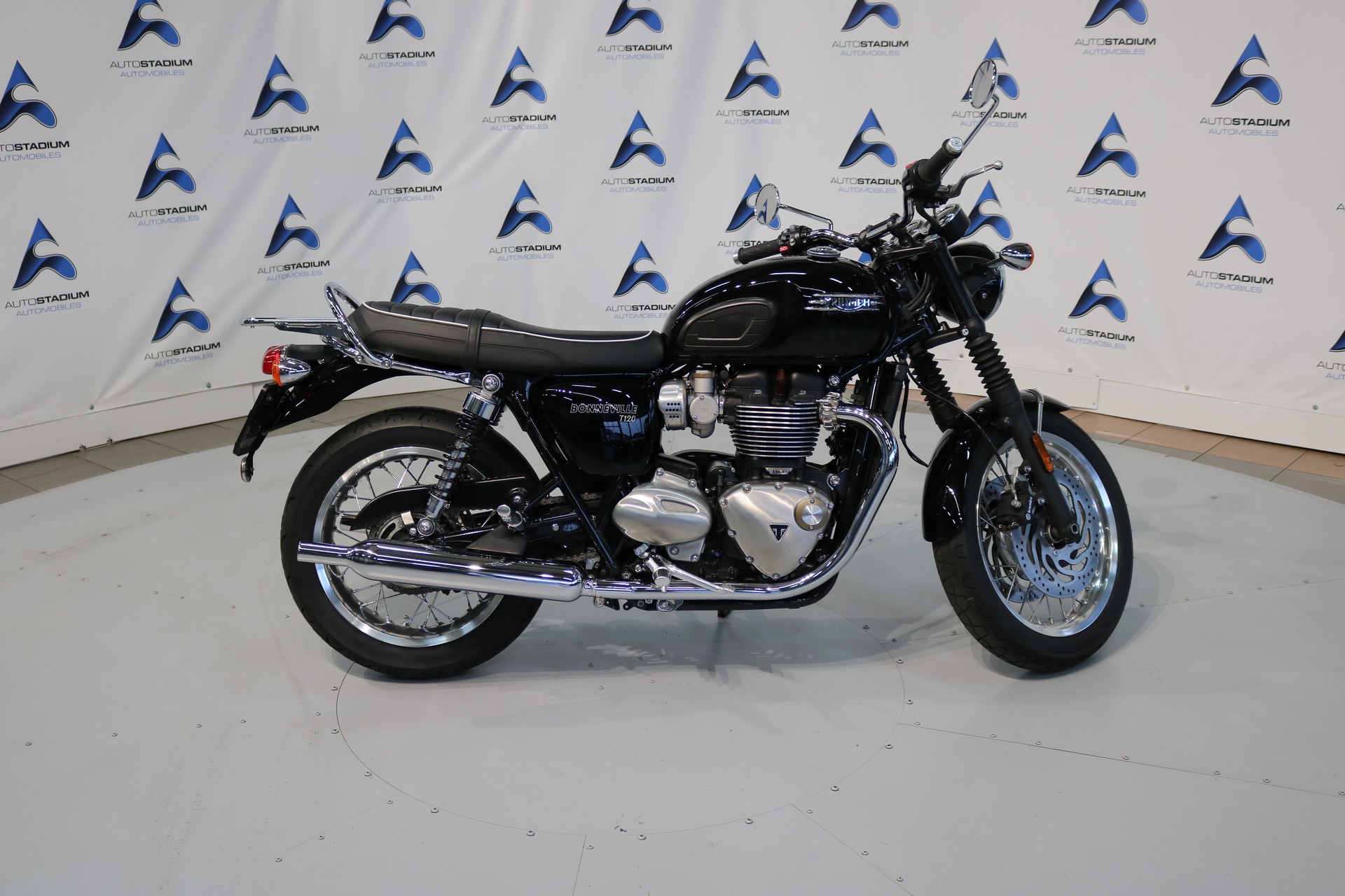TRIUMPH Bonneville T120-image-4