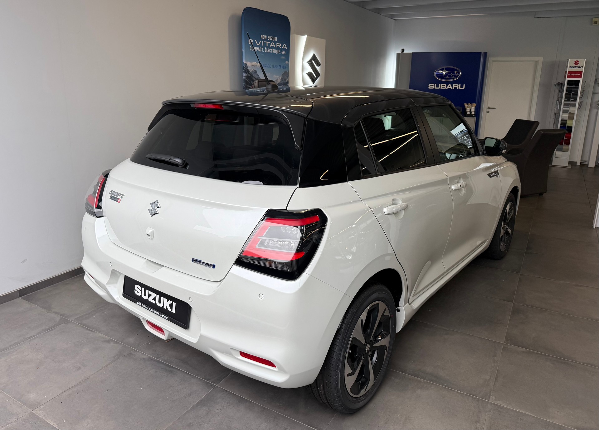 SUZUKI Sakura Top Hybrid-image-4