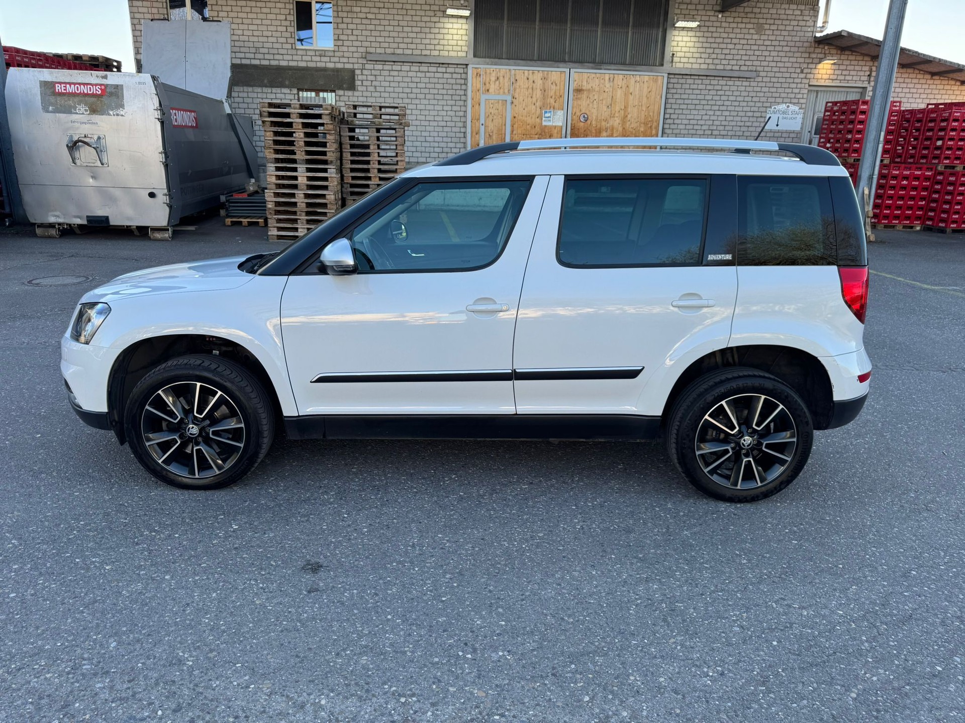 SKODA Yeti 2.0 TDI Outdoor Adventure 4x4 DSG-image-8