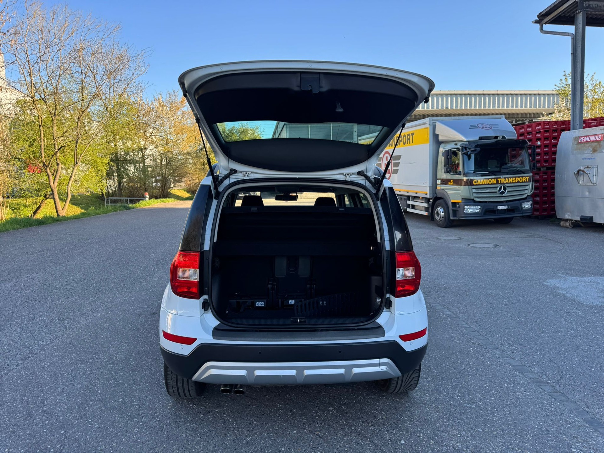SKODA Yeti 2.0 TDI Outdoor Adventure 4x4 DSG-image-6