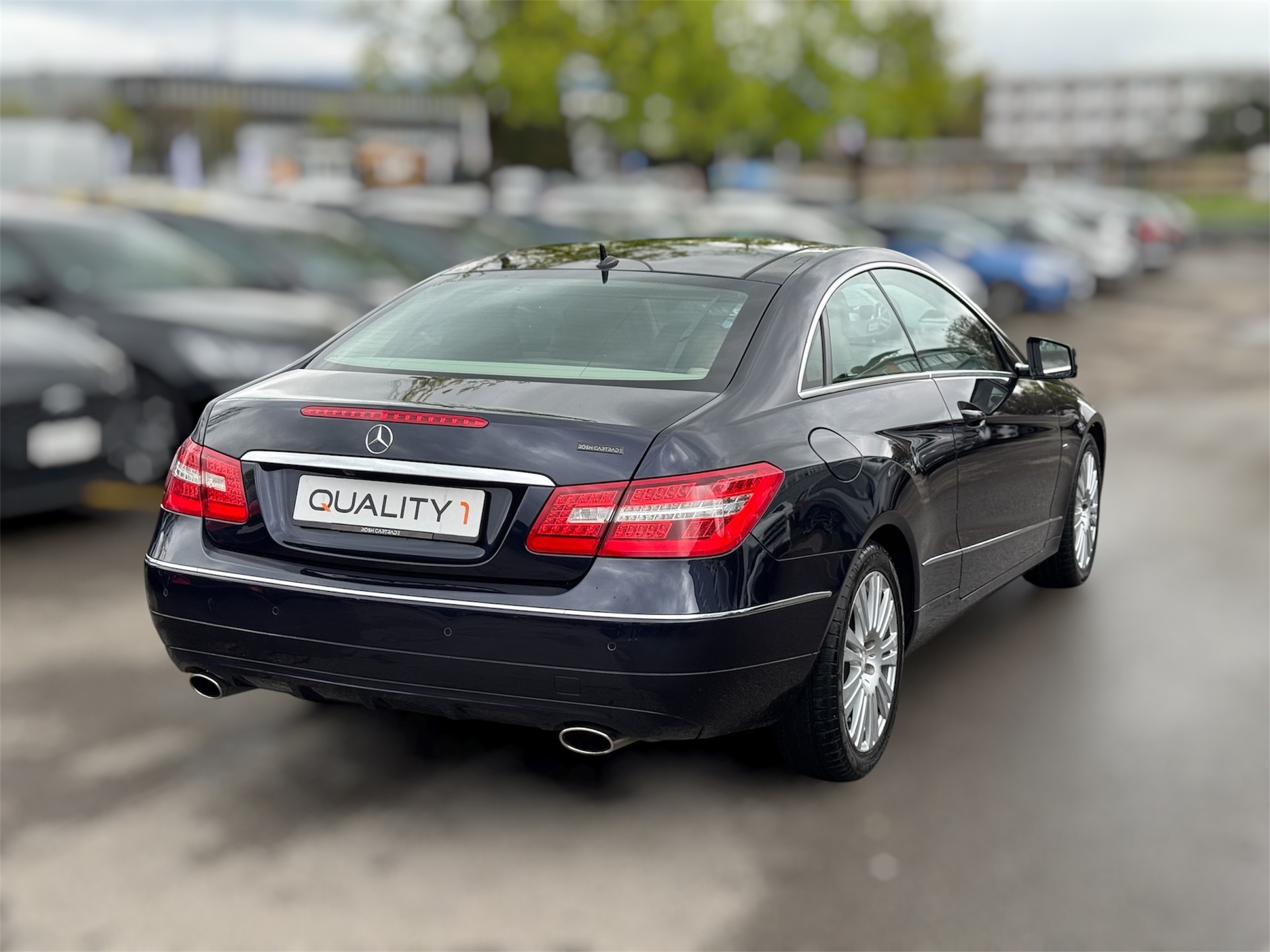 MERCEDES-BENZ E 350 CGI BlueEfficiency 7G-Tronic-image-3