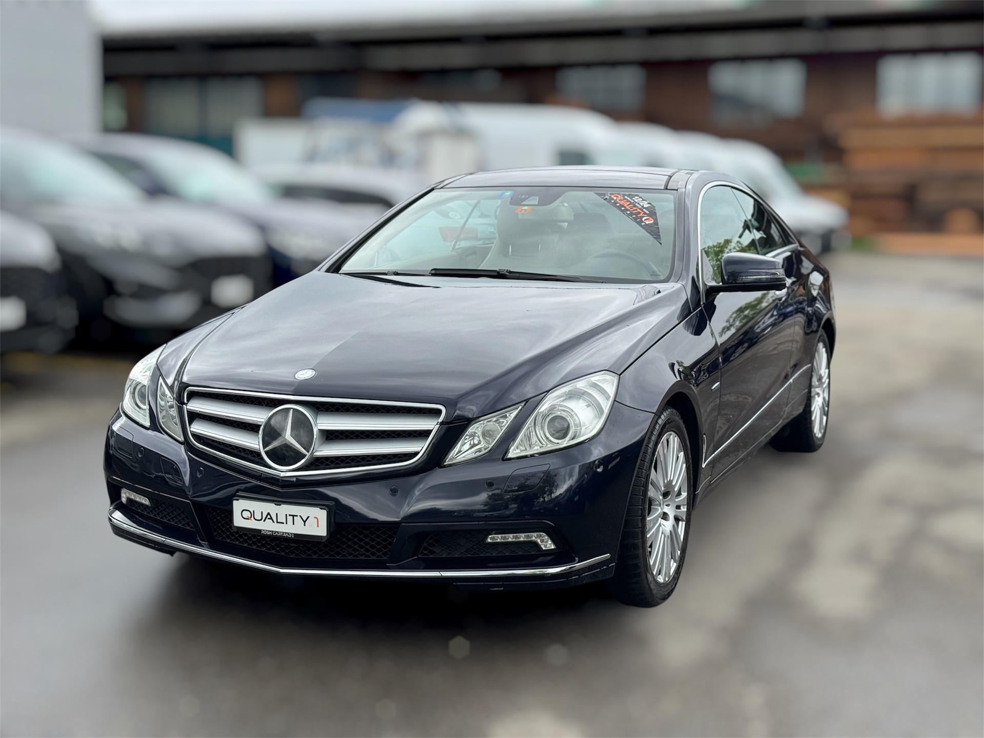 MERCEDES-BENZ E 350 CGI BlueEfficiency 7G-Tronic-image-8