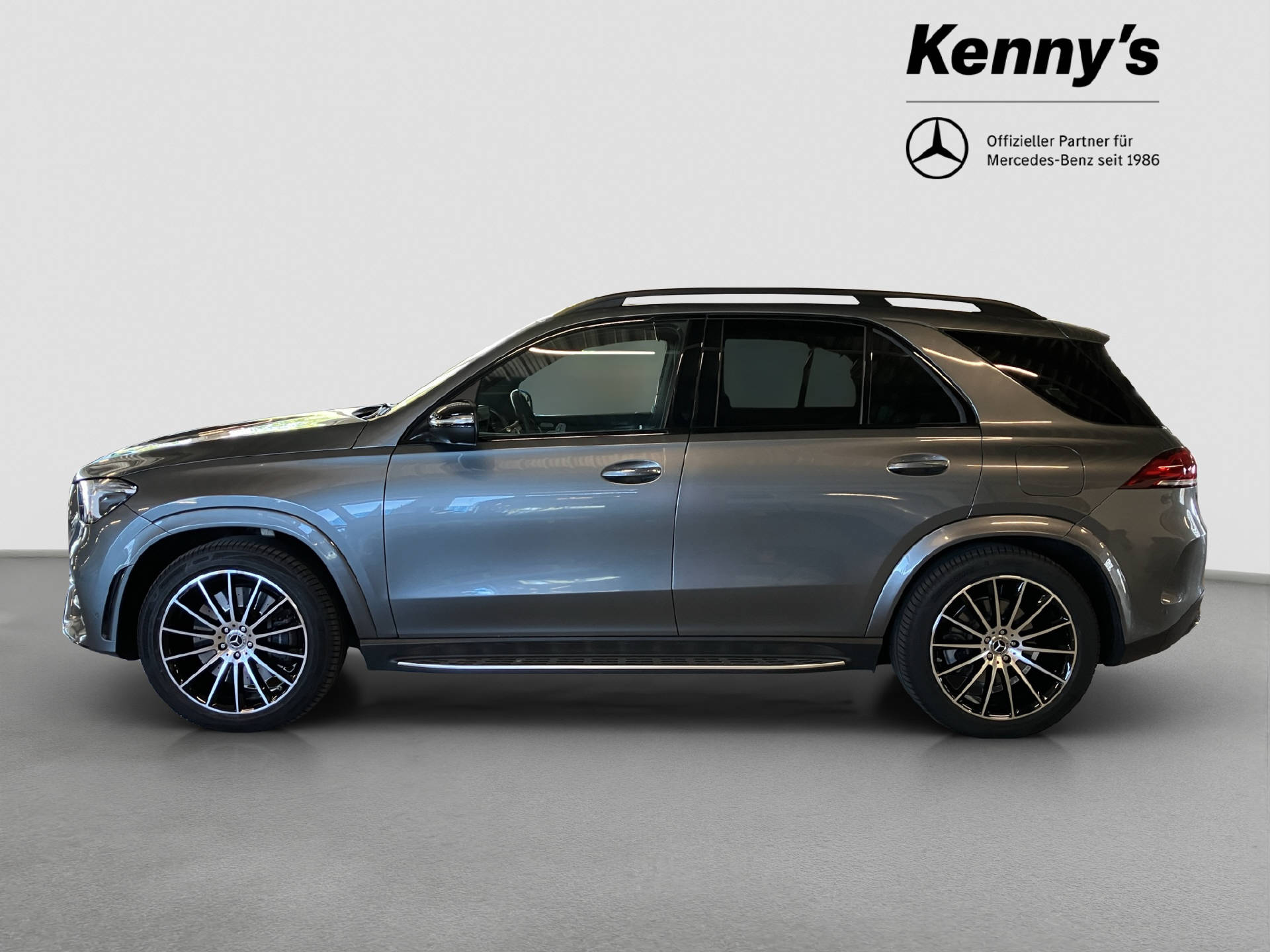 MERCEDES-BENZ GLE 350 de AMG Line 4MATIC-showroom-element-2