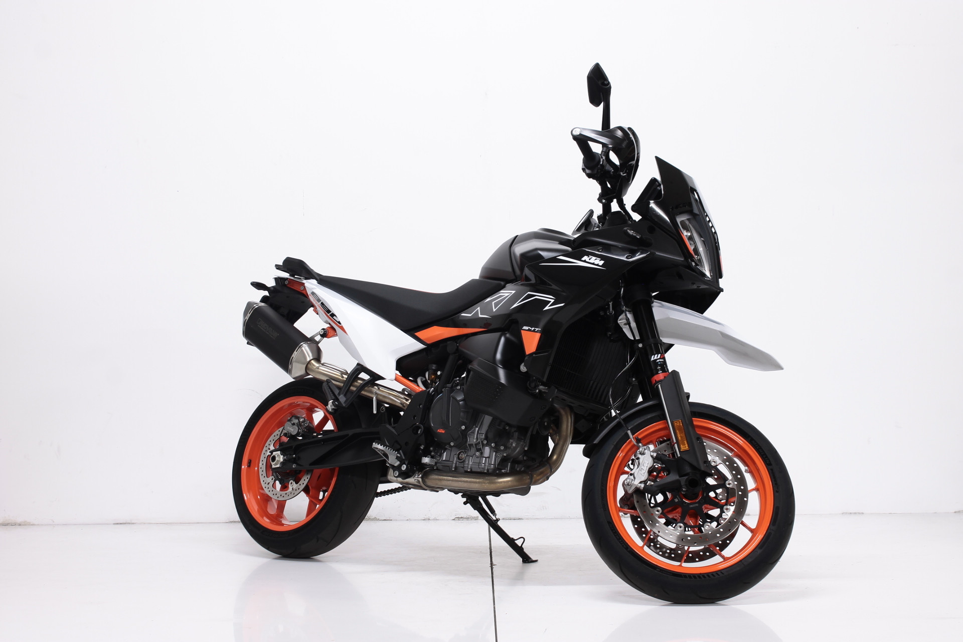 KTM 890 SMT-image-0