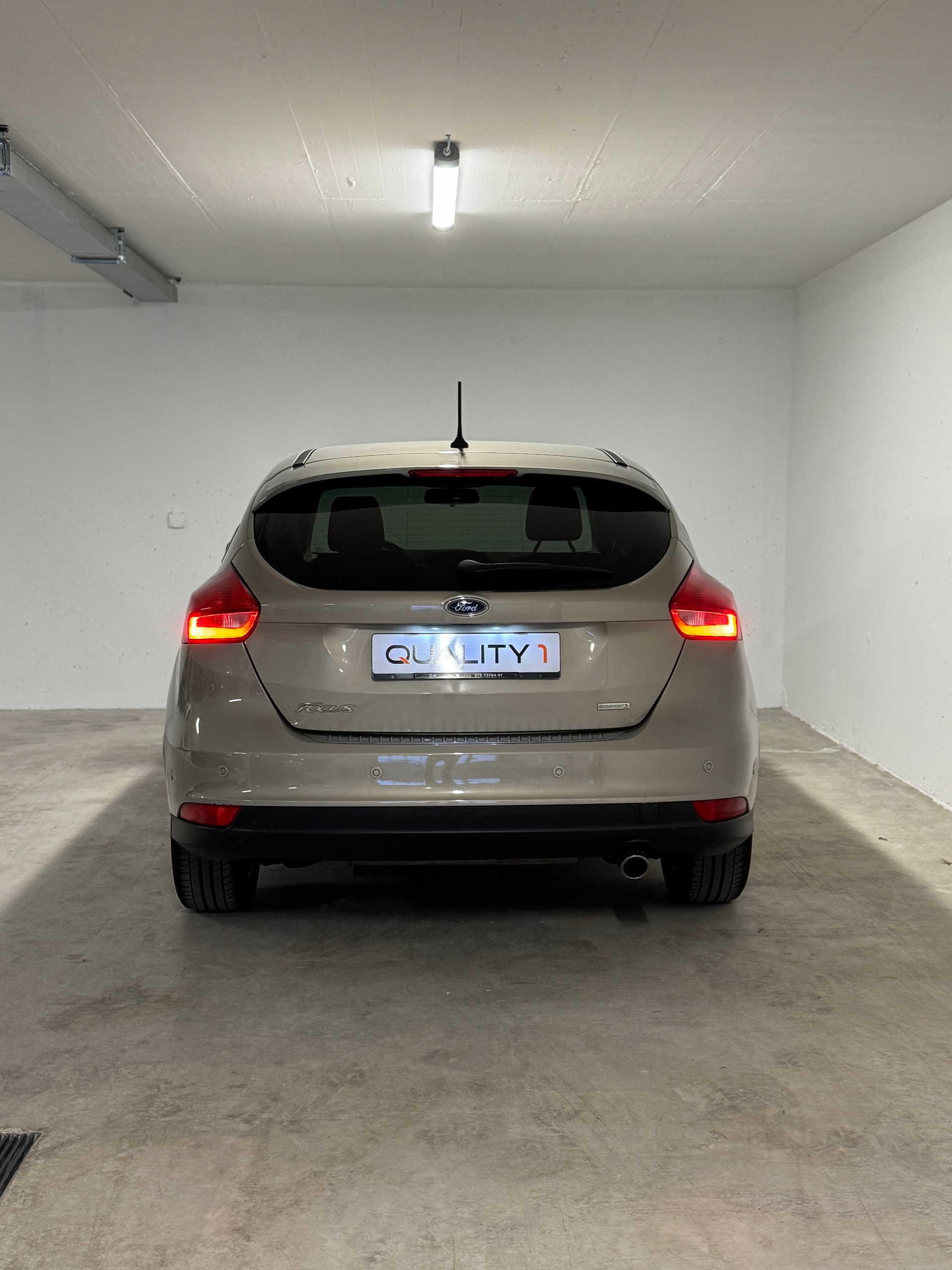 FORD Focus 1.5 SCTi Business-image-4