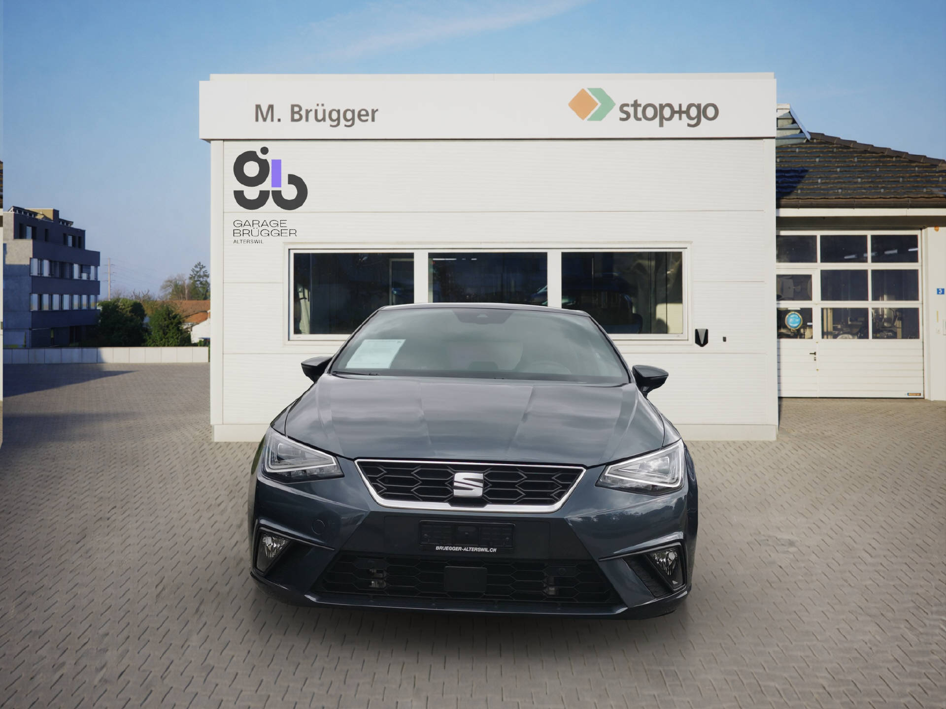 SEAT Ibiza 1.0 TSI 110 FR DSG-image-1