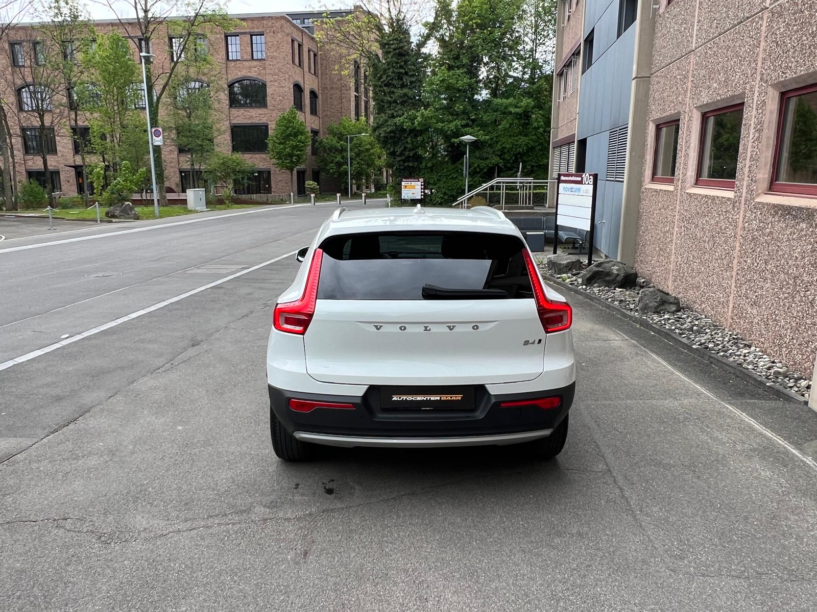 VOLVO XC40 B4 Benzin Mild Hybrid AWD Momentum Geartronic-image-5