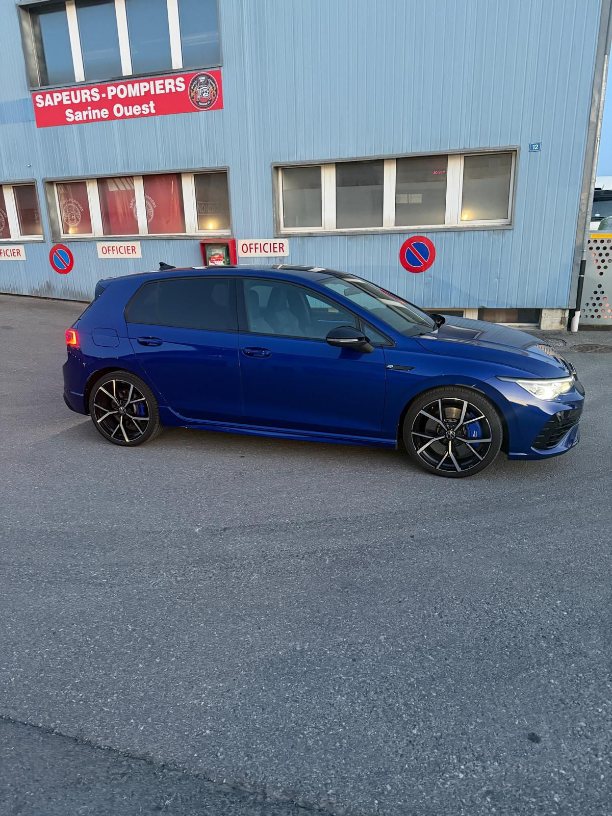 VW Golf 2.0 TSI R DSG 4Motion-image-6
