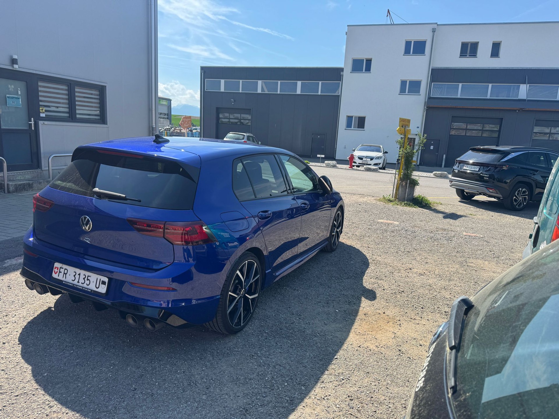 VW Golf 2.0 TSI R DSG 4Motion-showroom-element-3