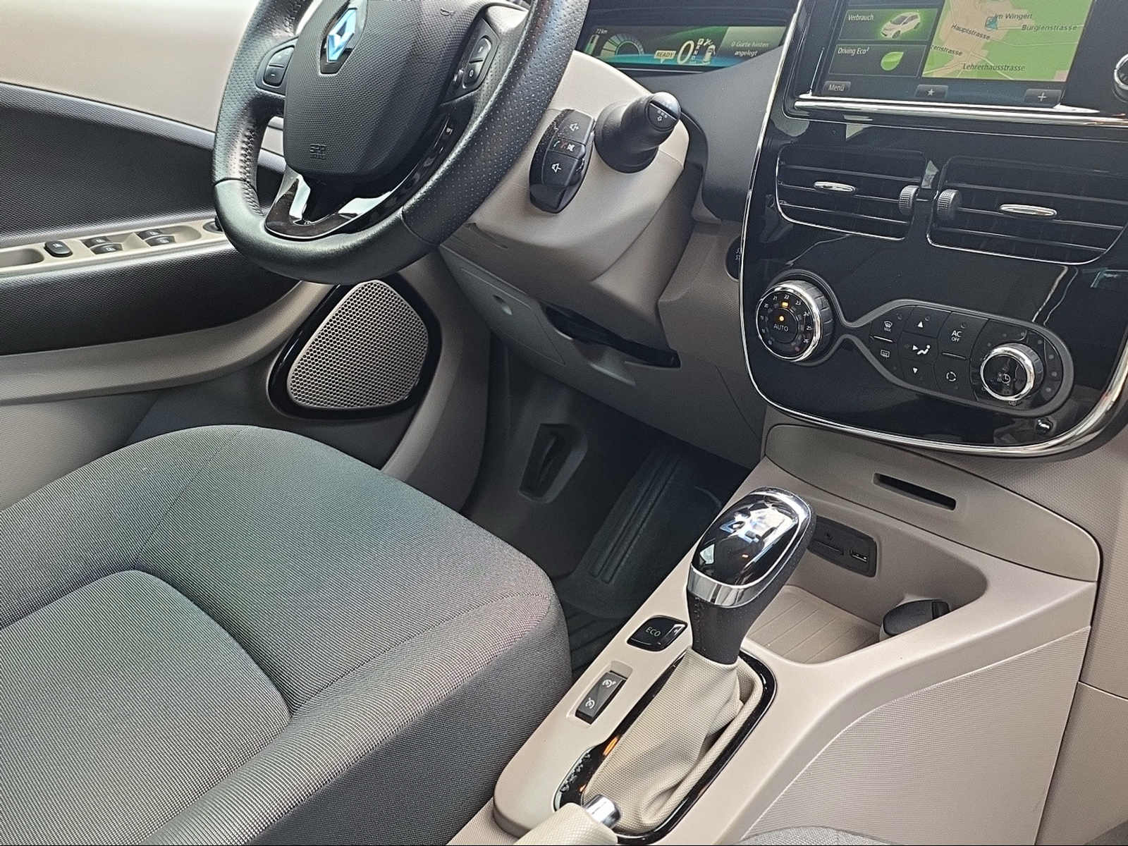 RENAULT Zoe Intens Q210 (Batterie Miete)-image-12