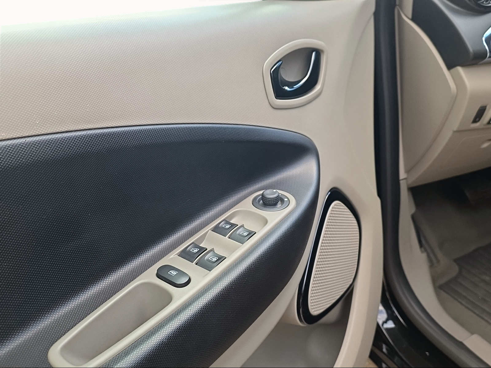 RENAULT Zoe Intens Q210 (Batterie Miete)-image-10