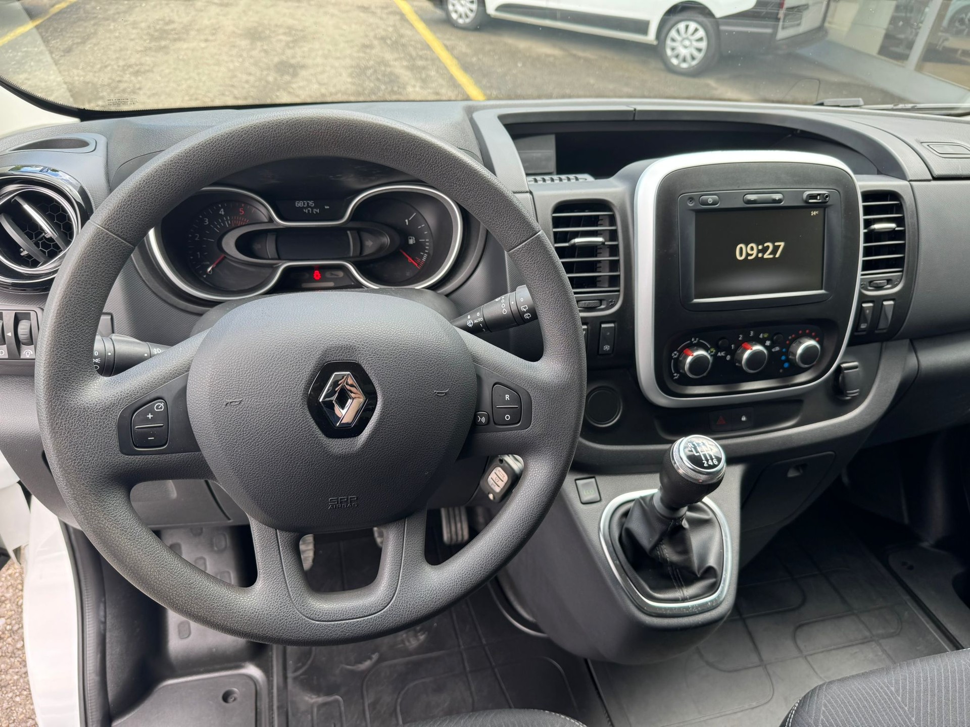 RENAULT Trafic 2.0 dCi 120 3.0t Business L1H1-showroom-element-2