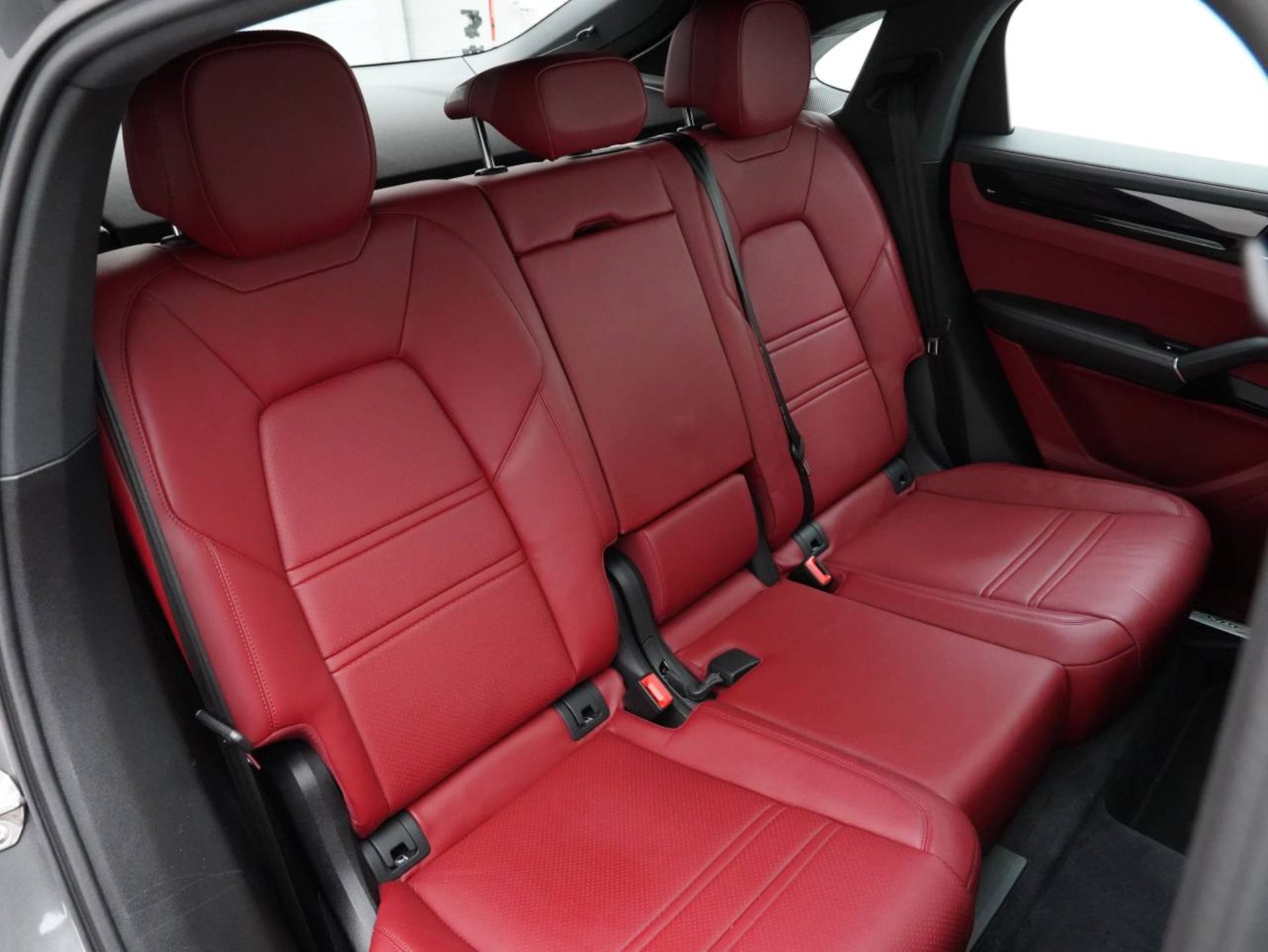 PORSCHE Cayenne E-Hybrid Coupé-image-27
