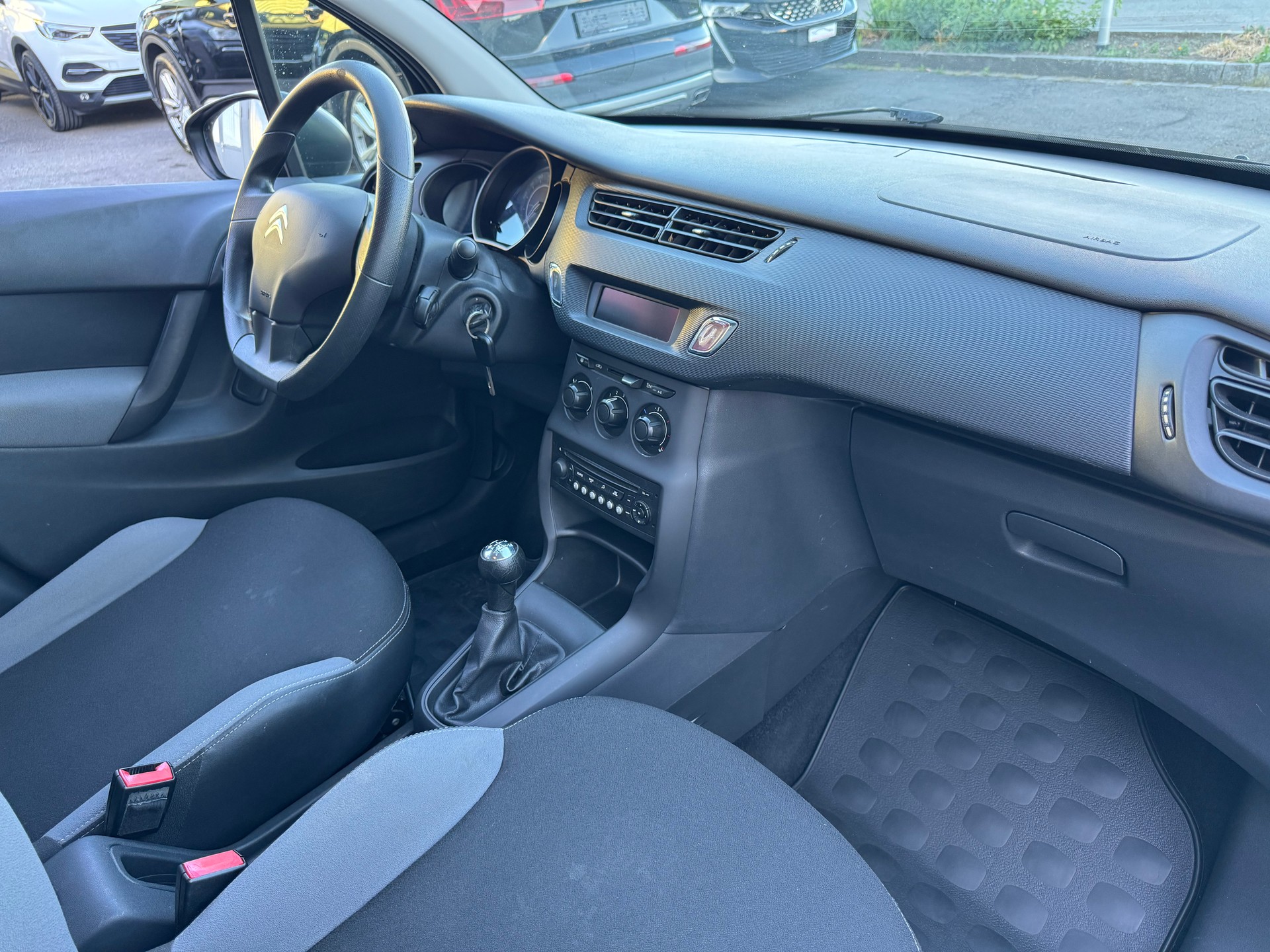 CITROEN C3 1.4i Attraction Pack-image-13