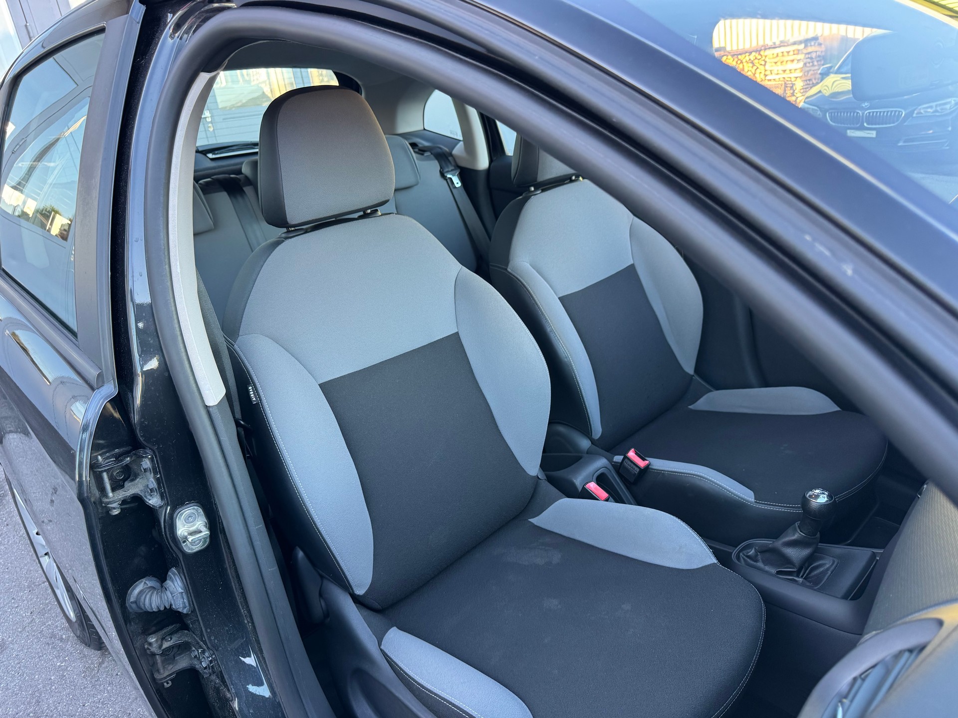 CITROEN C3 1.4i Attraction Pack-image-15