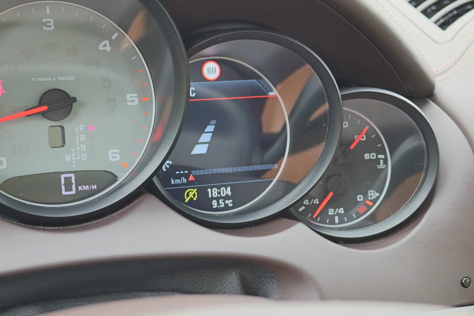 PORSCHE Cayenne S Diesel-image-11