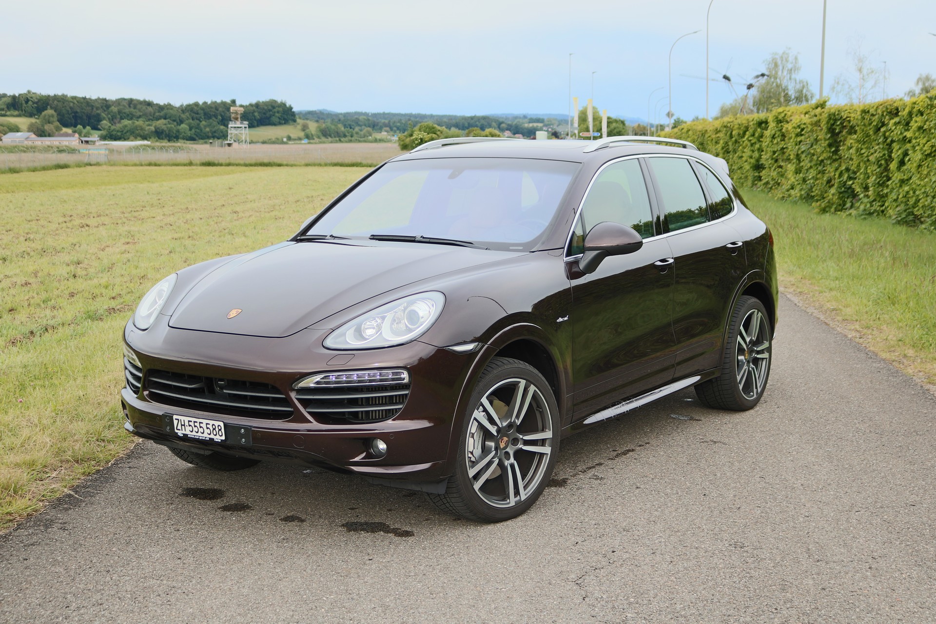 PORSCHE Cayenne S Diesel-image-1