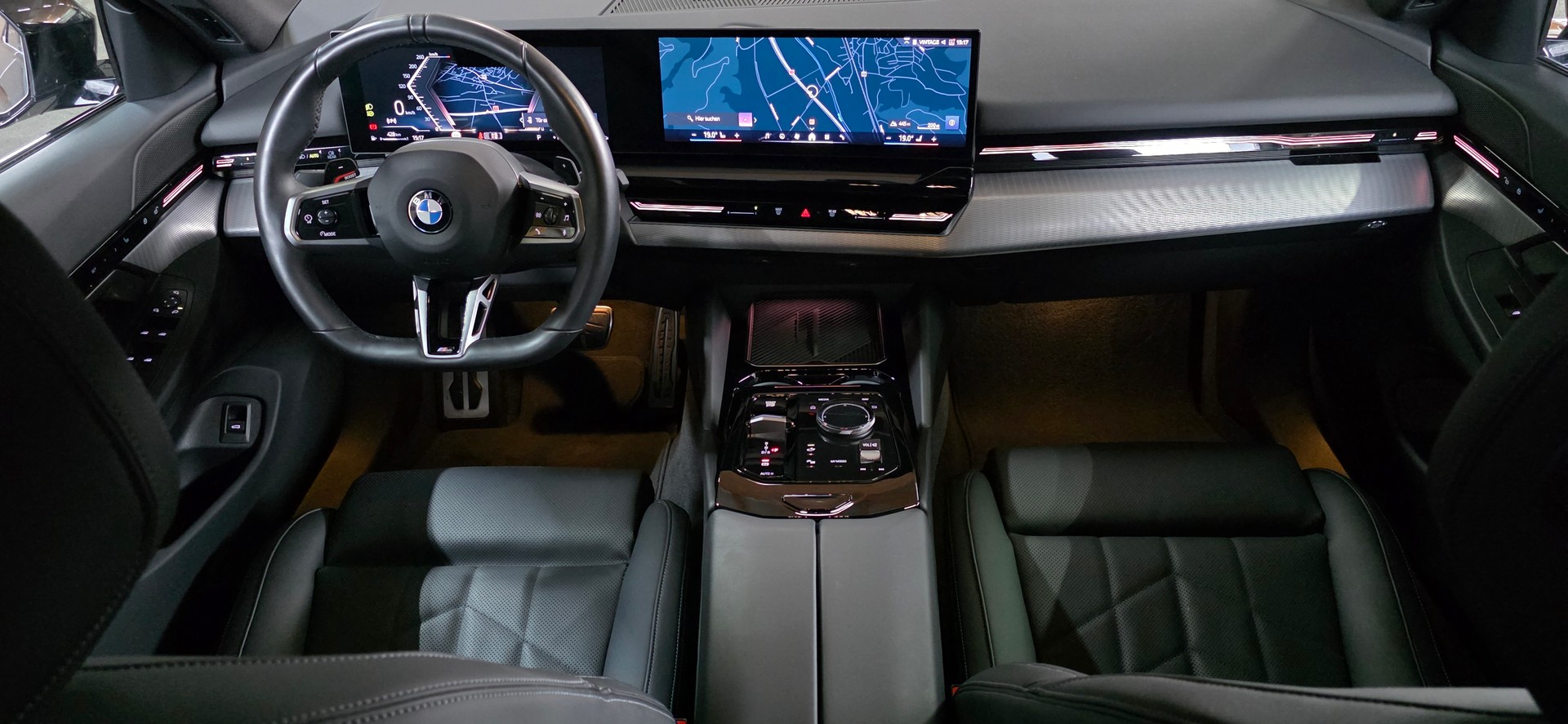 BMW 520i 48V M Sport Steptronic-image-10