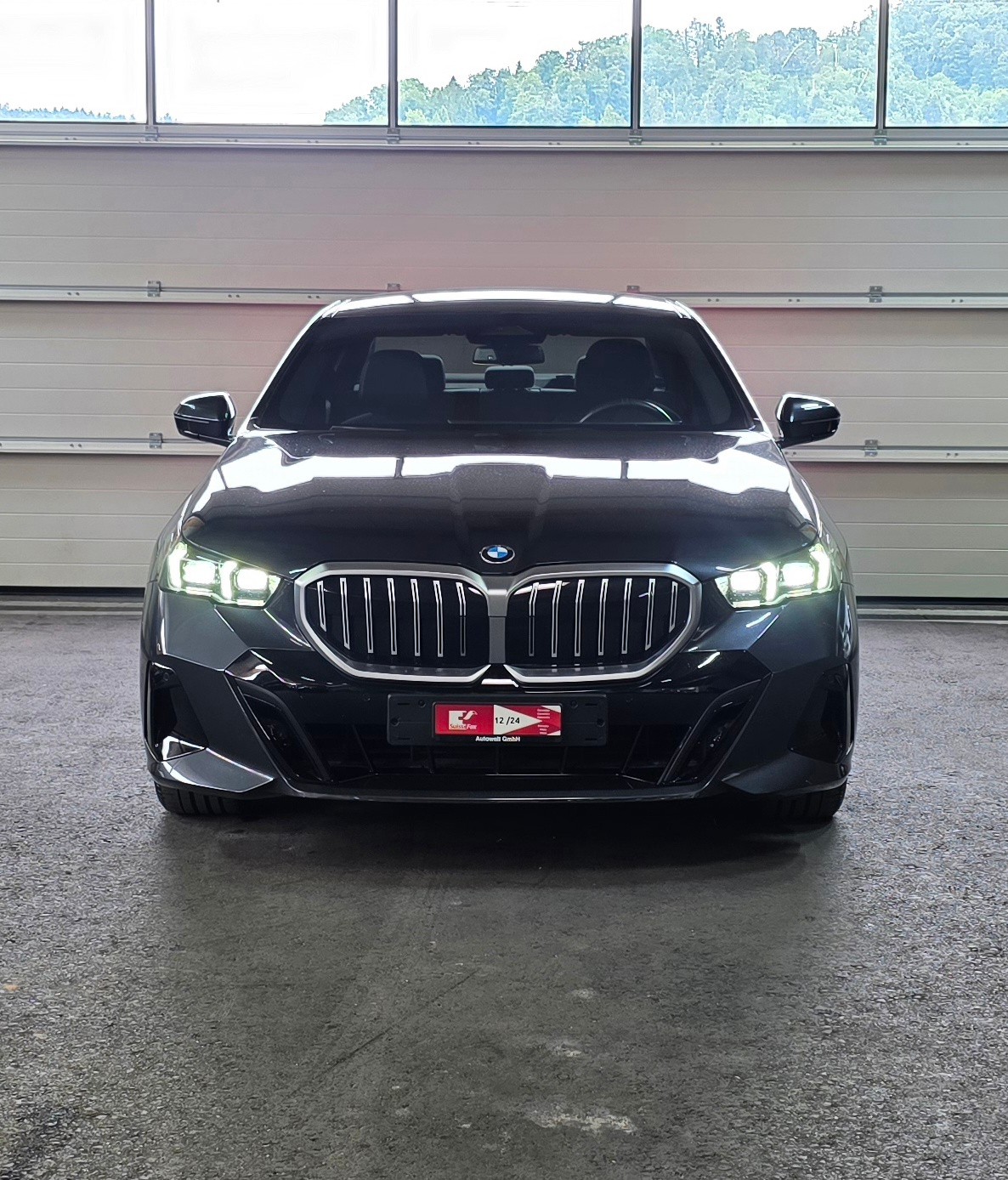 BMW 520i 48V M Sport Steptronic-image-7