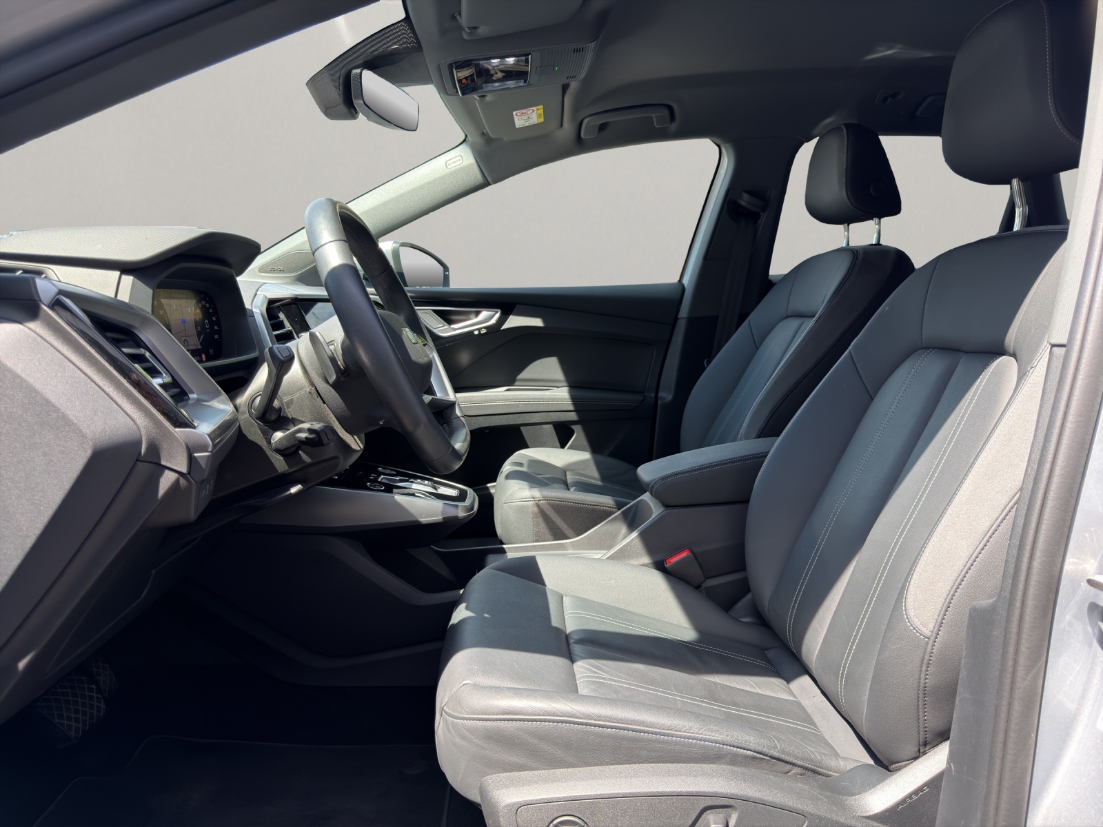 AUDI Q4 e-tron 50 quattro-image-7
