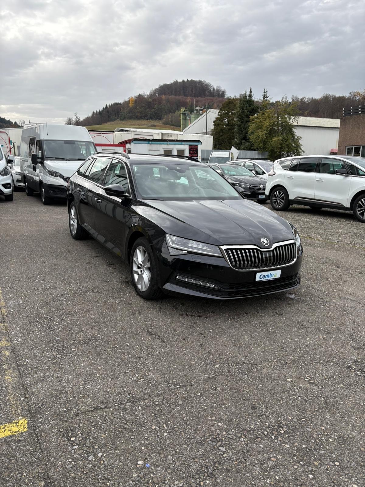 SKODA Superb Combi 2.0 TDi Anhängerkupplung 2200kg 4x4 DSG-image-6