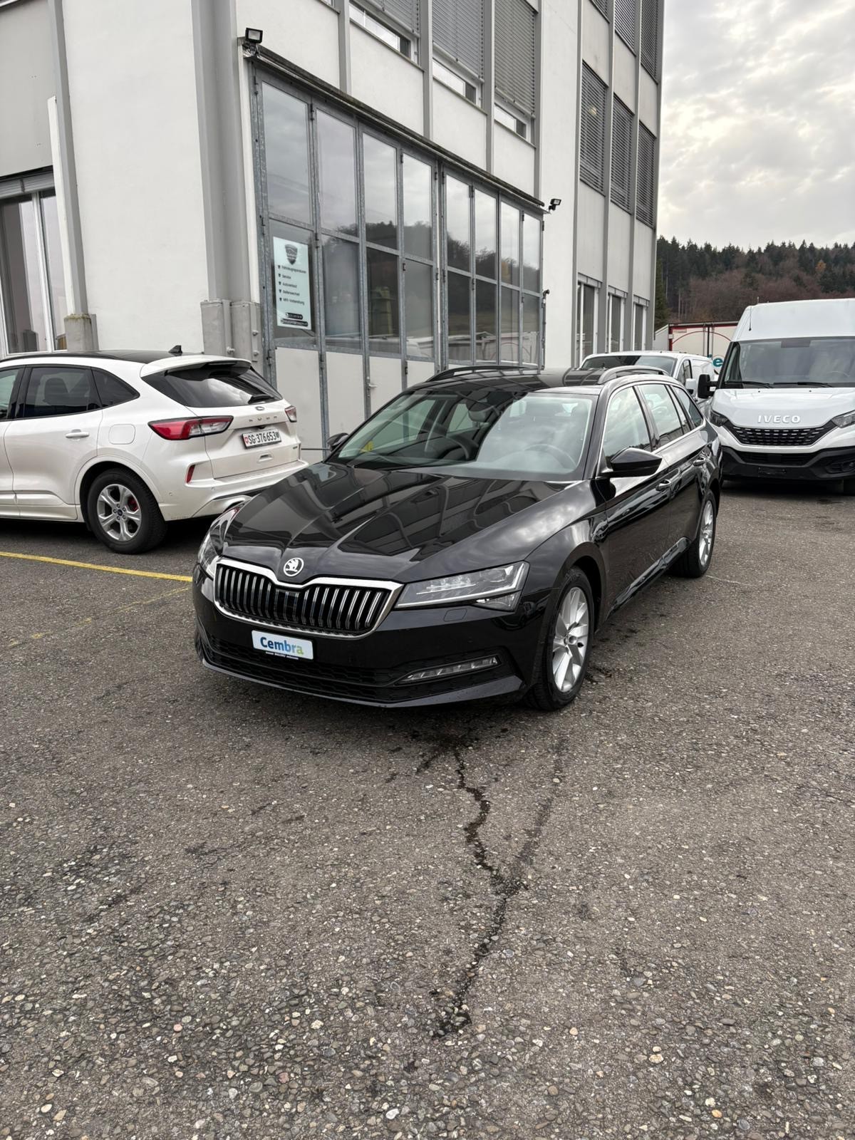 SKODA Superb Combi 2.0 TDi Anhängerkupplung 2200kg 4x4 DSG