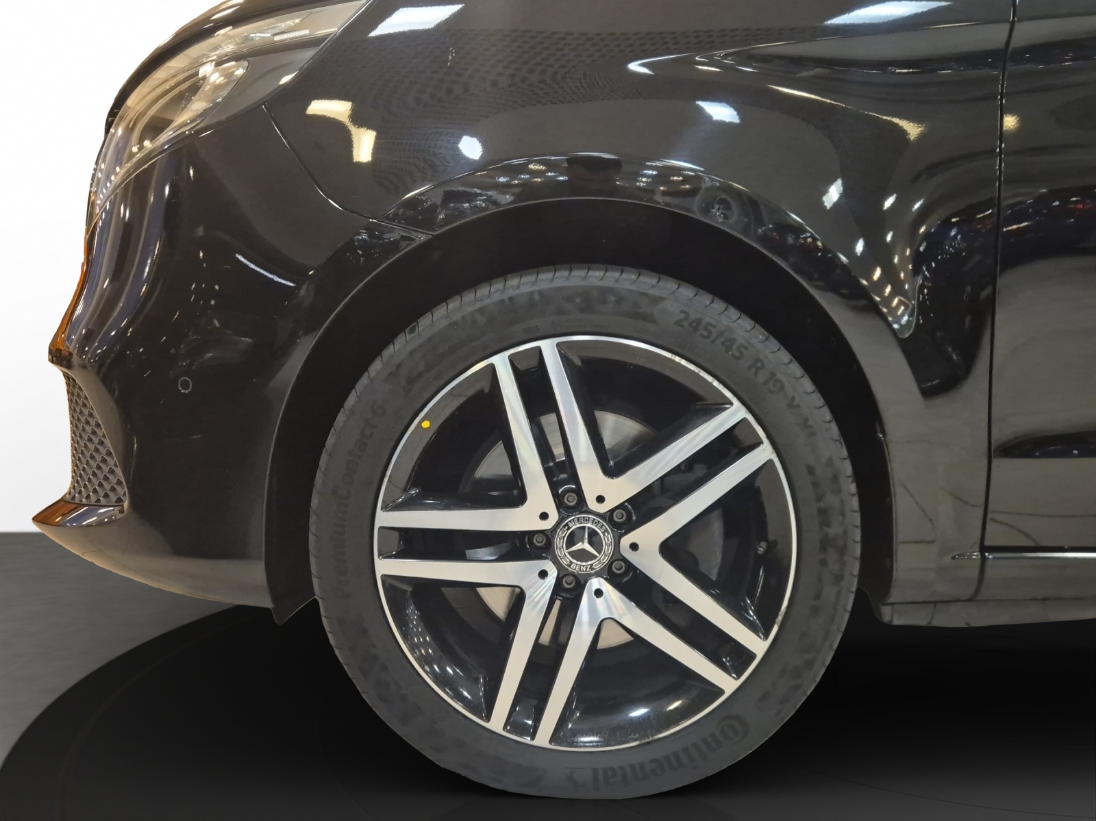 MERCEDES-BENZ V 300 d lang 4Matic 9G-Tronic-image-5