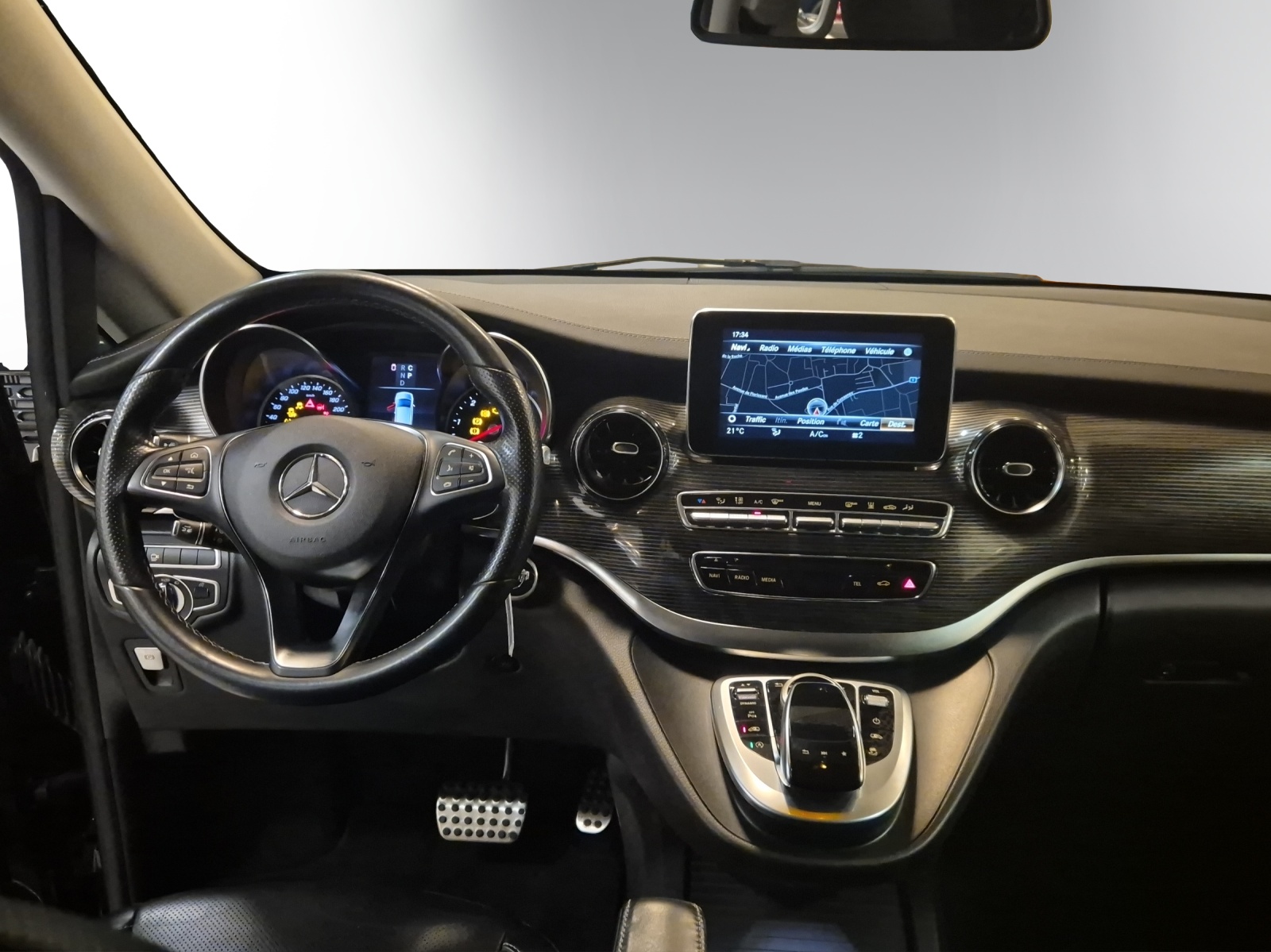 MERCEDES-BENZ V 300 d lang 4Matic 9G-Tronic-image-10