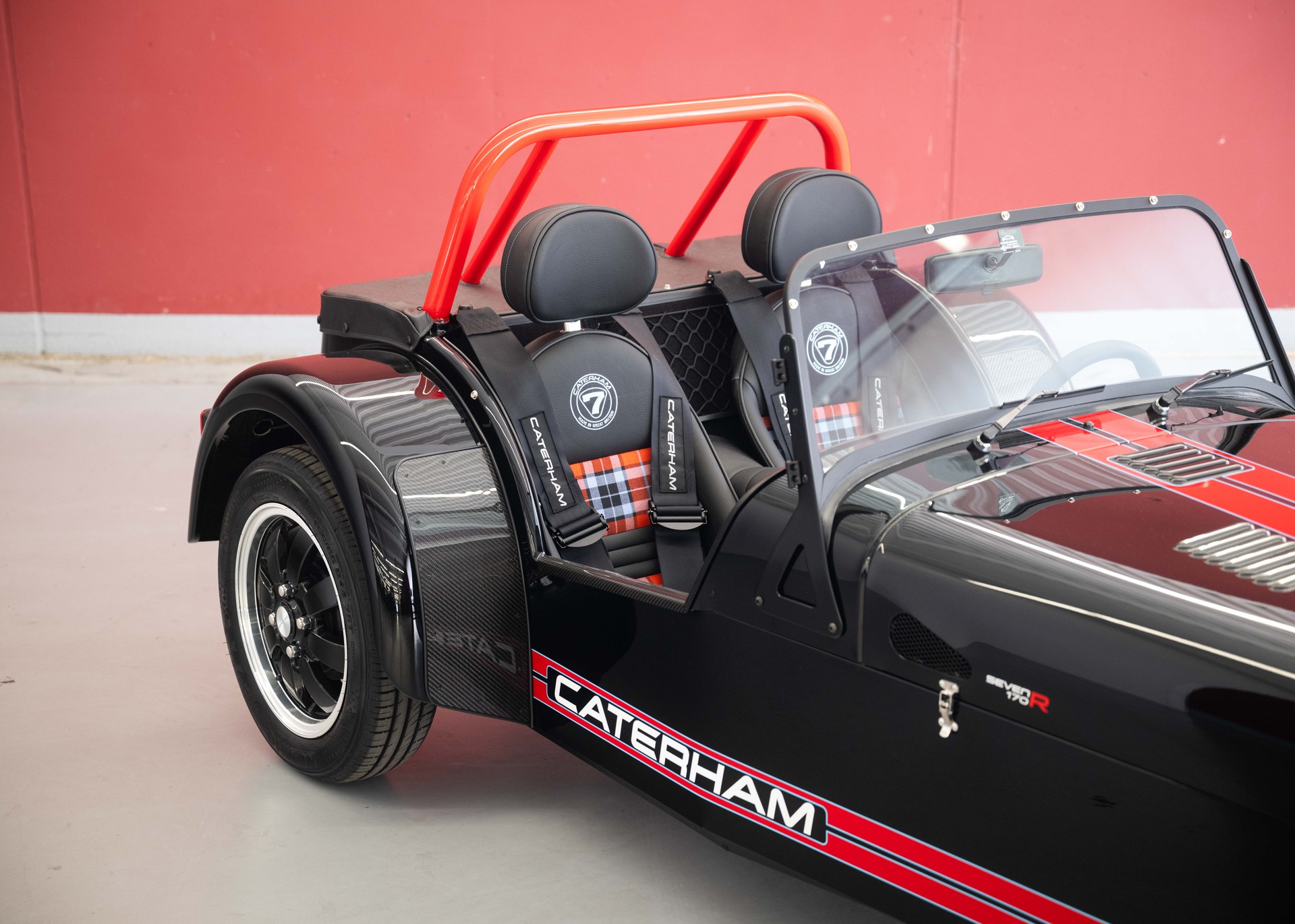 CATERHAM Seven 170R (MY26, Swiss new car, Signature seats, 24-month factory warranty)-image-12