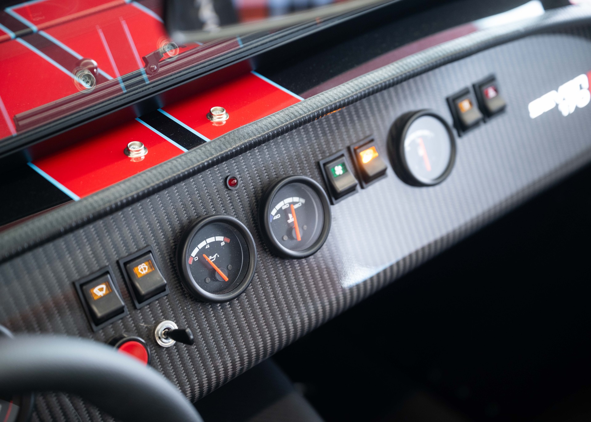 CATERHAM Seven 170R (MY26, Swiss new car, Signature seats, 24-month factory warranty)-image-29