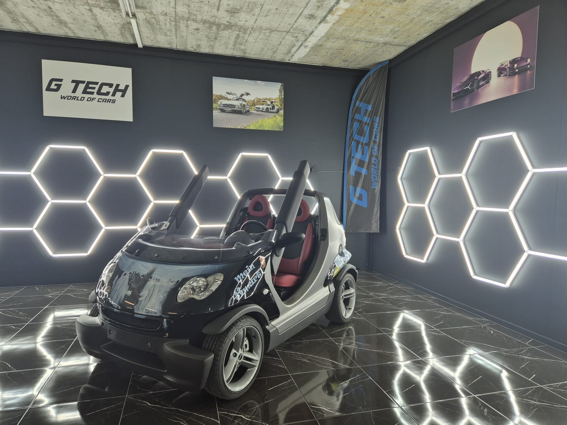 SMART fortwo crossblade-showroom-element-2