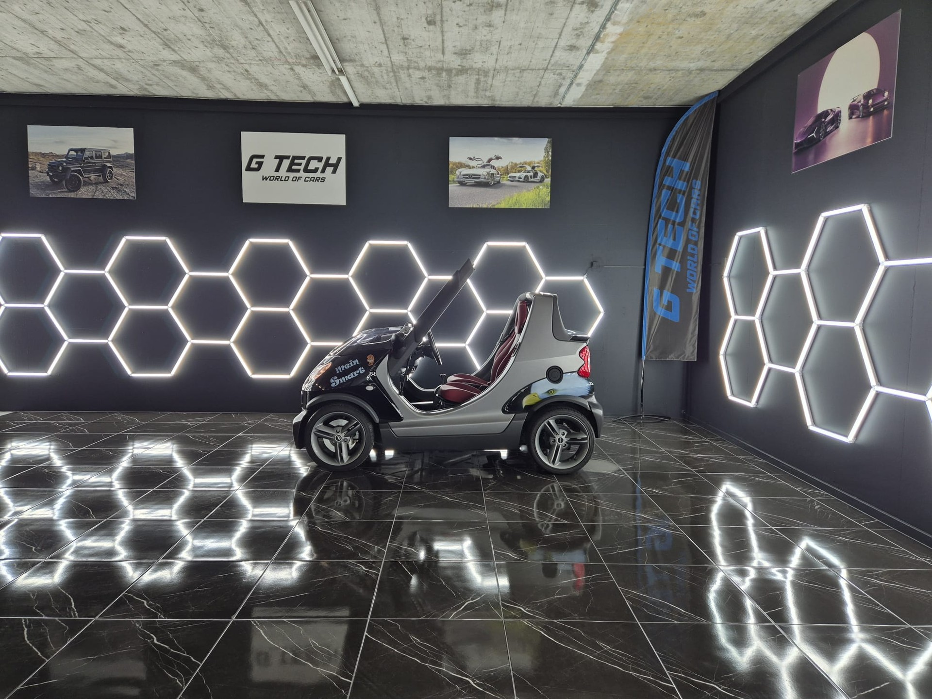 SMART fortwo crossblade-showroom-element-1