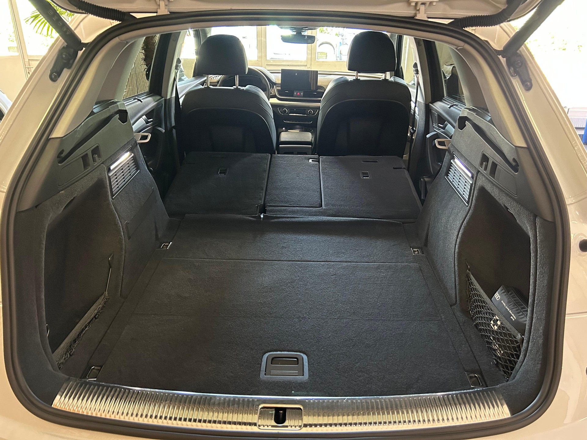 AUDI Q5 2.0 40 TDI S-Line quattro S-Tronic-image-26