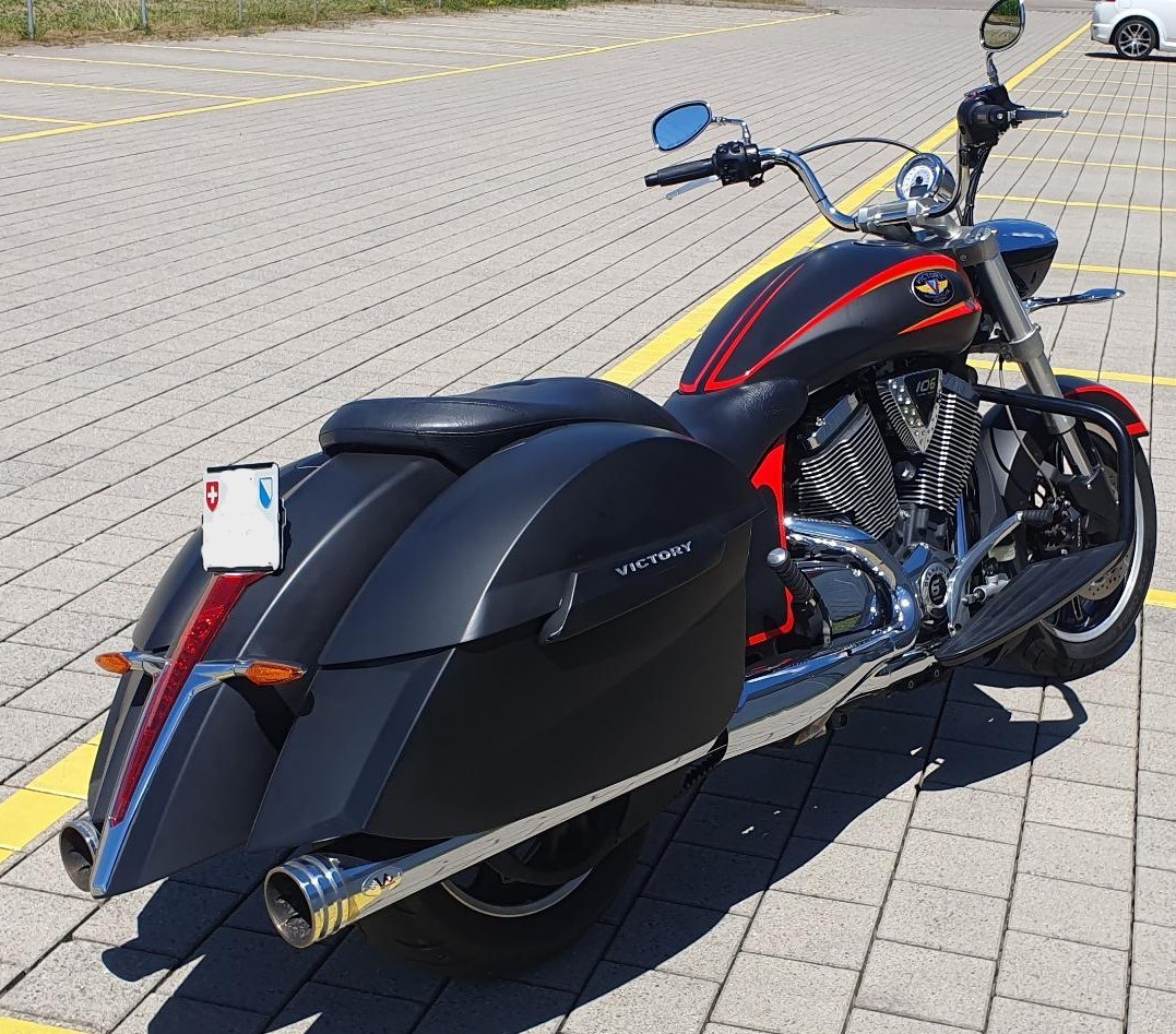 VICTORY Cross Roads Deluxe-image-1