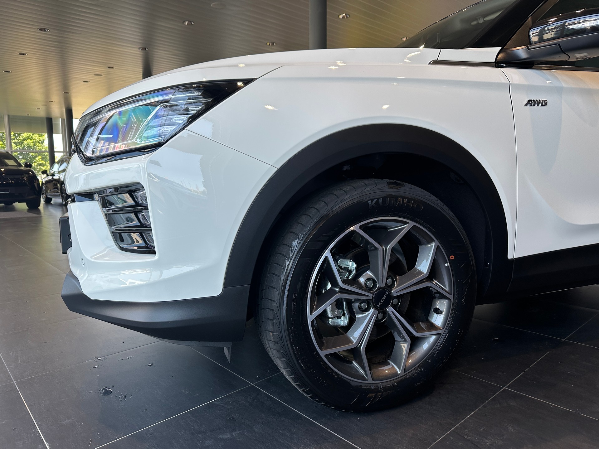 KGM-SsangYong Korando 1.5 T GDI Steel 4WD Automat-showroom-element-2