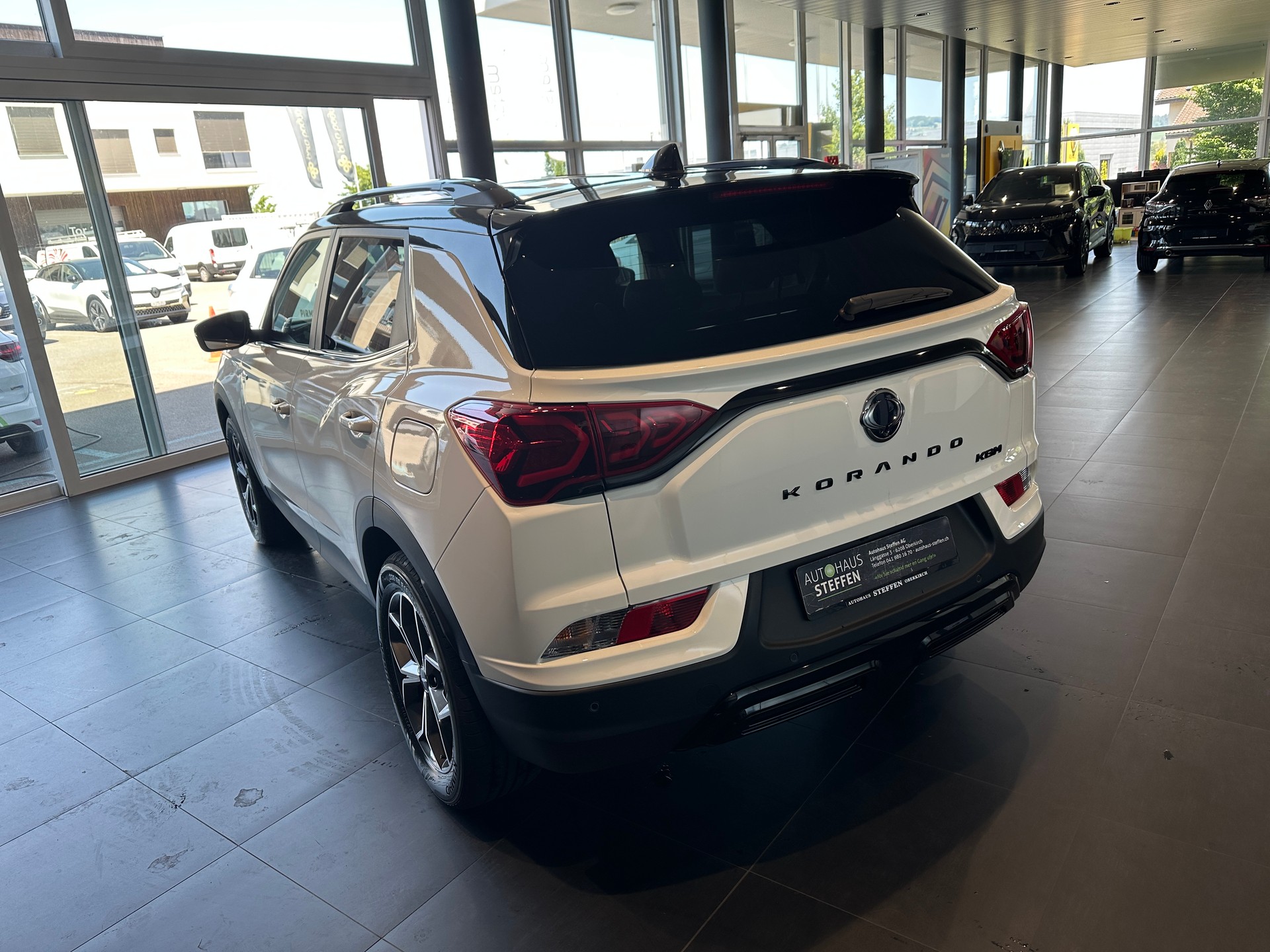 KGM-SsangYong Korando 1.5 T GDI Steel 4WD Automat-showroom-element-3