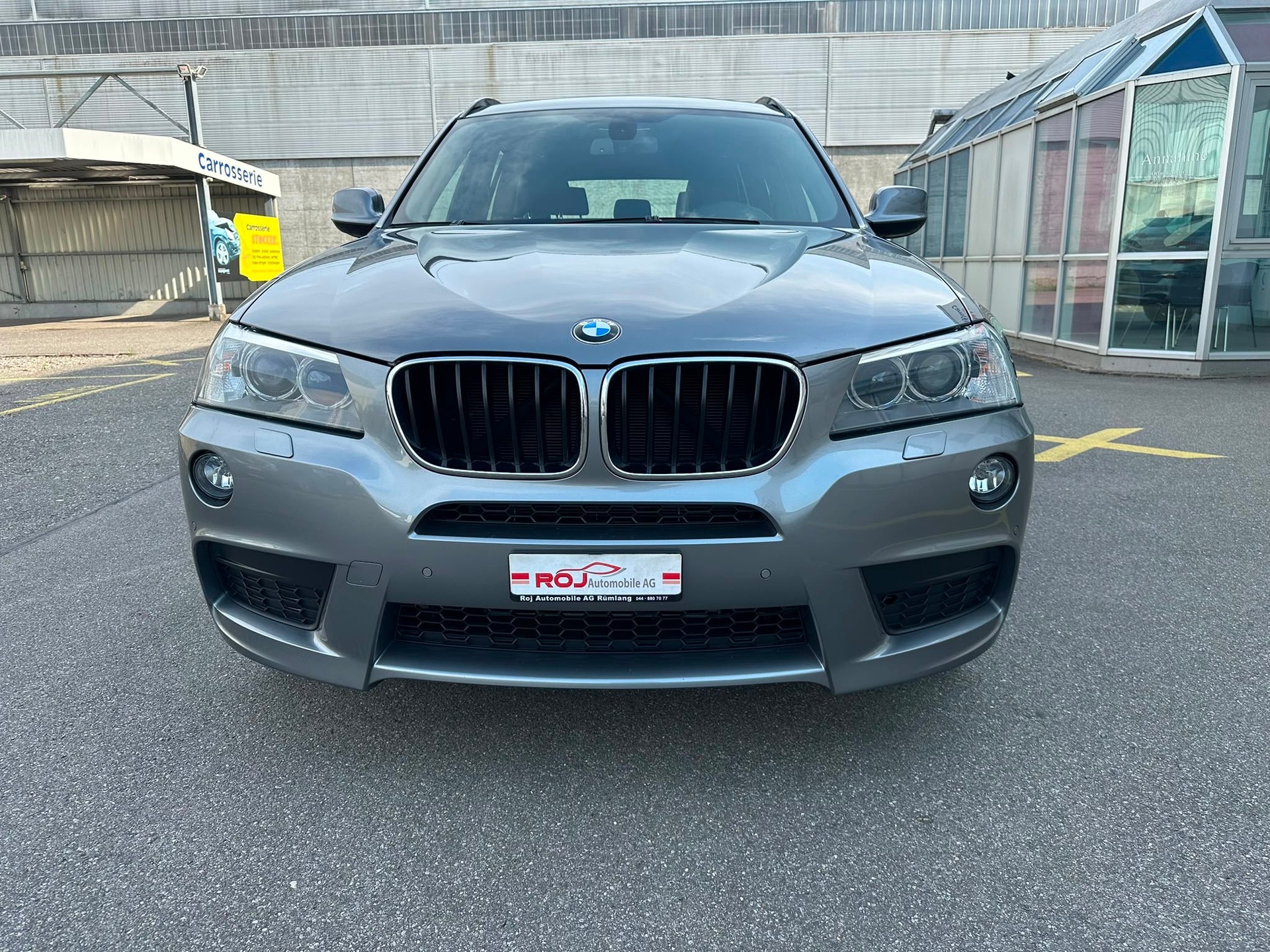 BMW X3 xDrive 20d Steptronic-showroom-element-2