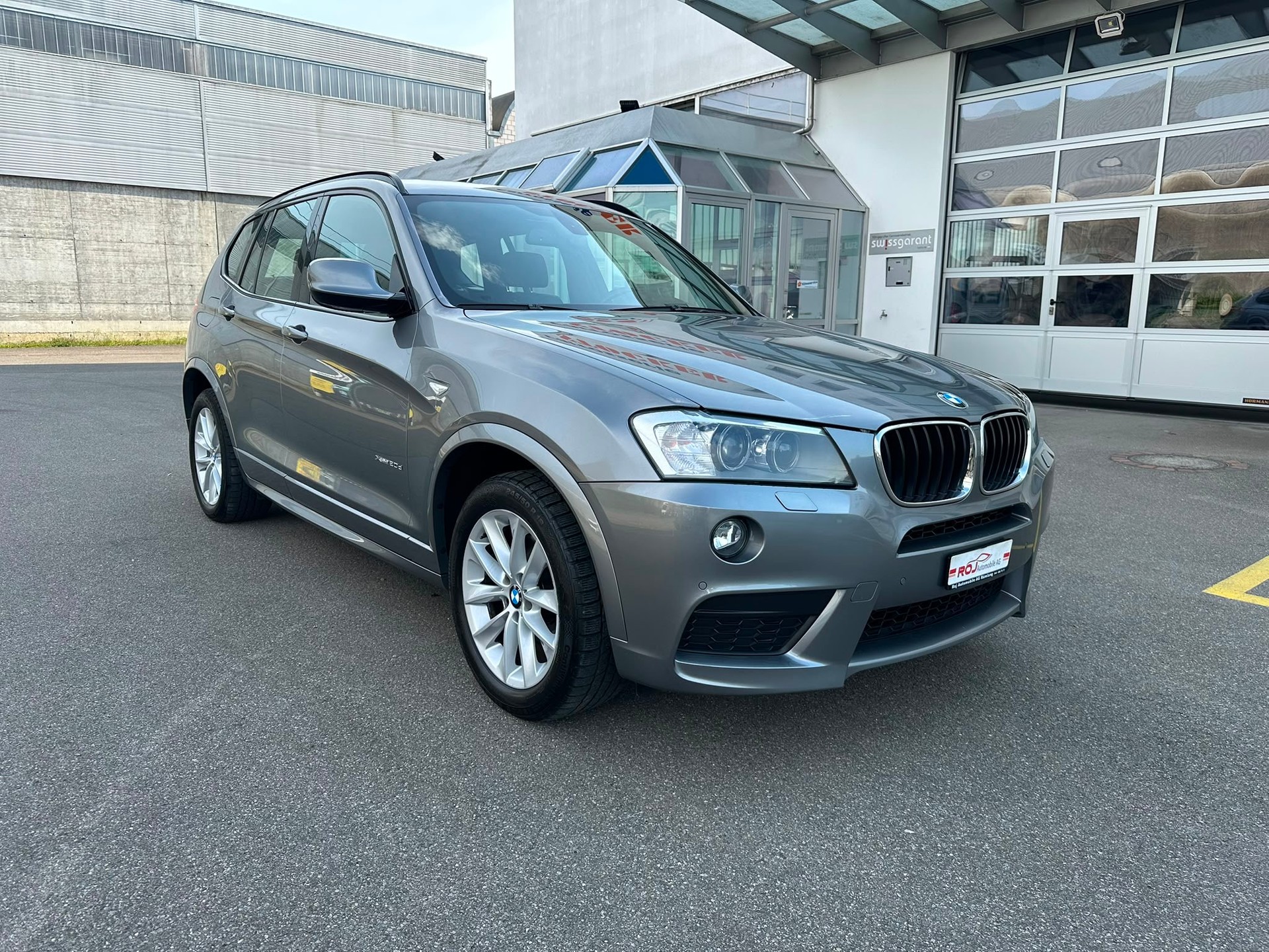 BMW X3 xDrive 20d Steptronic-showroom-element-3