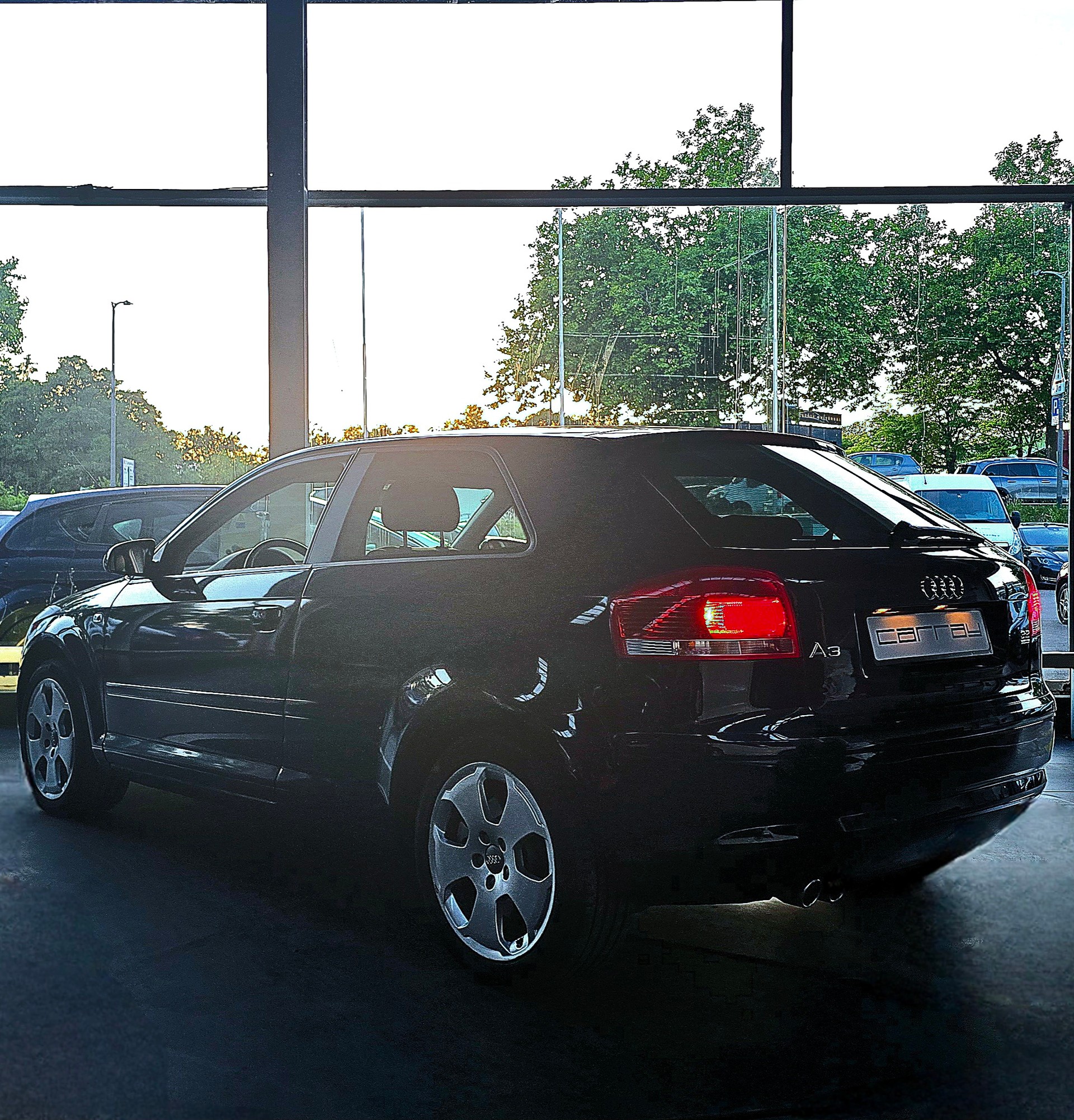 AUDI A3 3.2 Ambition V6 quattro-showroom-element-3