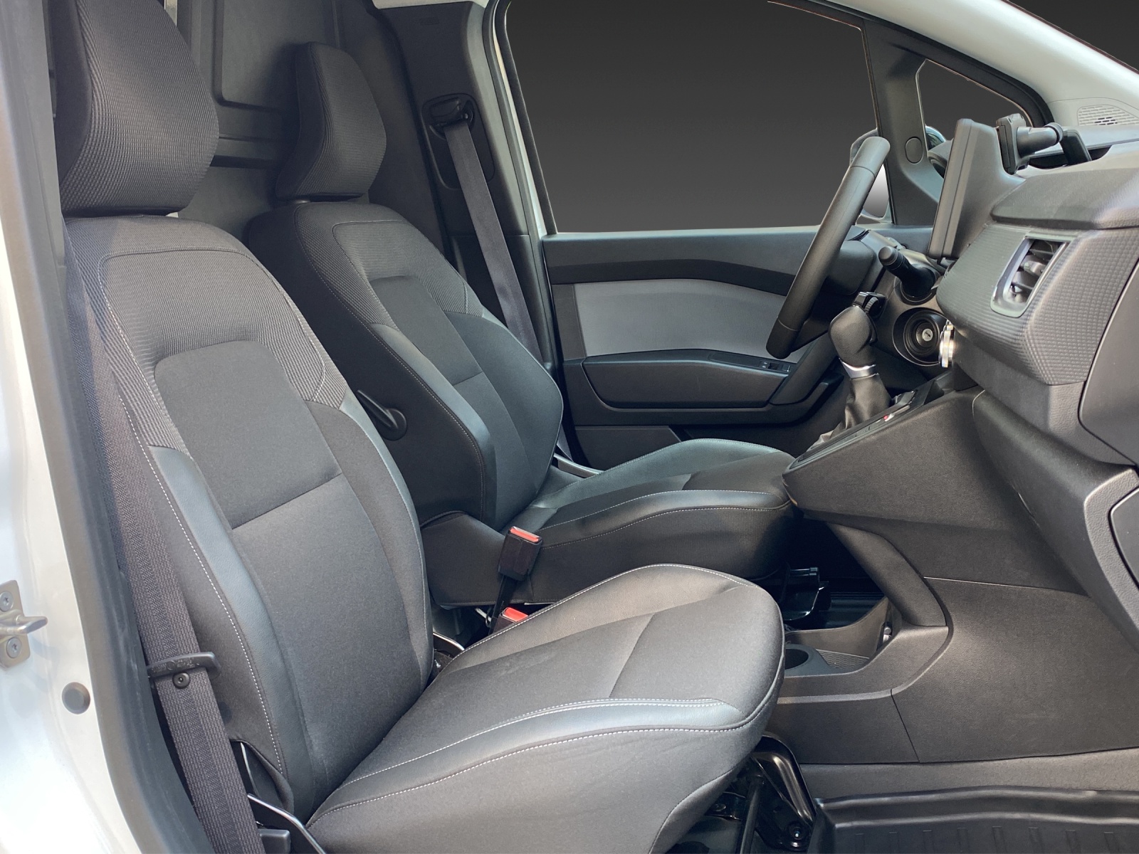 RENAULT Kangoo Van EV45 Standard 22kW Extra-image-12