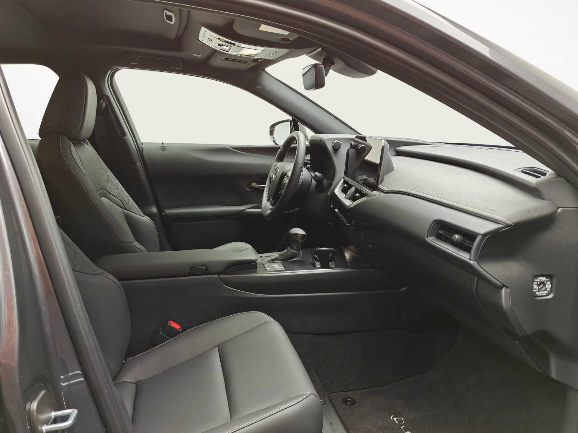 LEXUS UX 250h F-Line-image-9