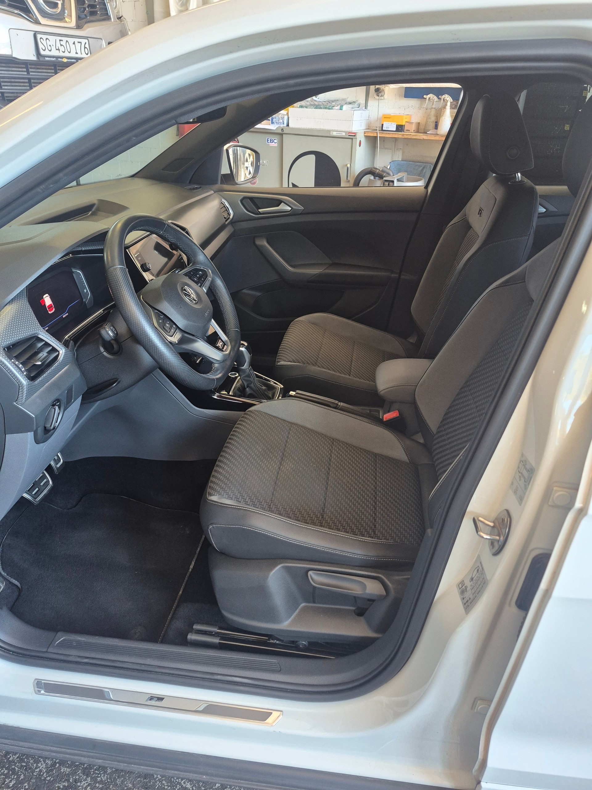 VW T-Cross 1.0 TSI Style DSG-image-11