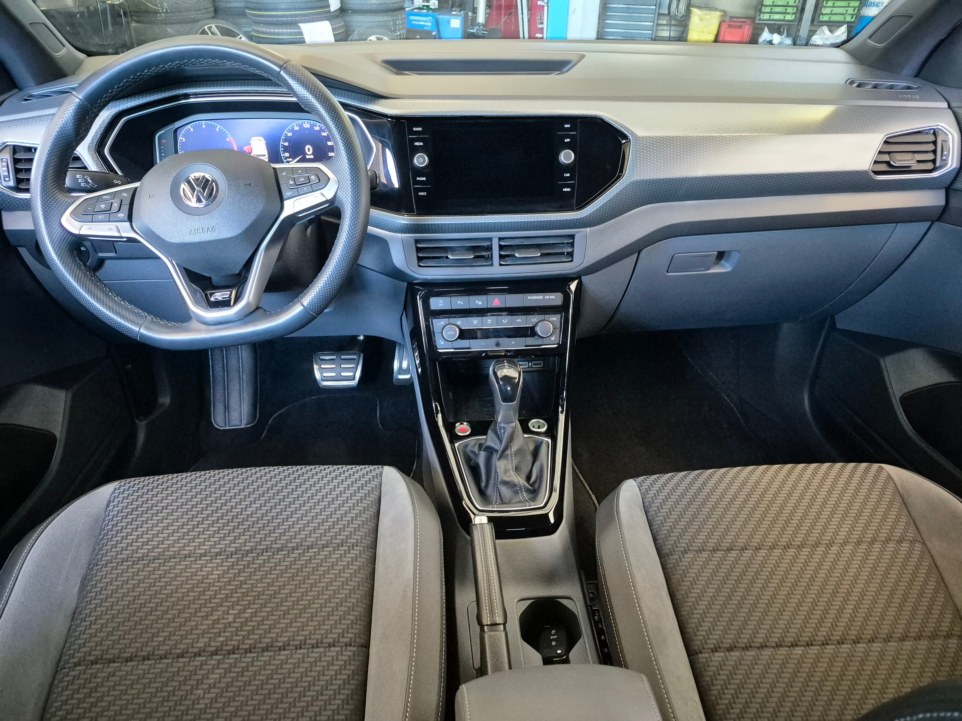 VW T-Cross 1.0 TSI Style DSG-image-9