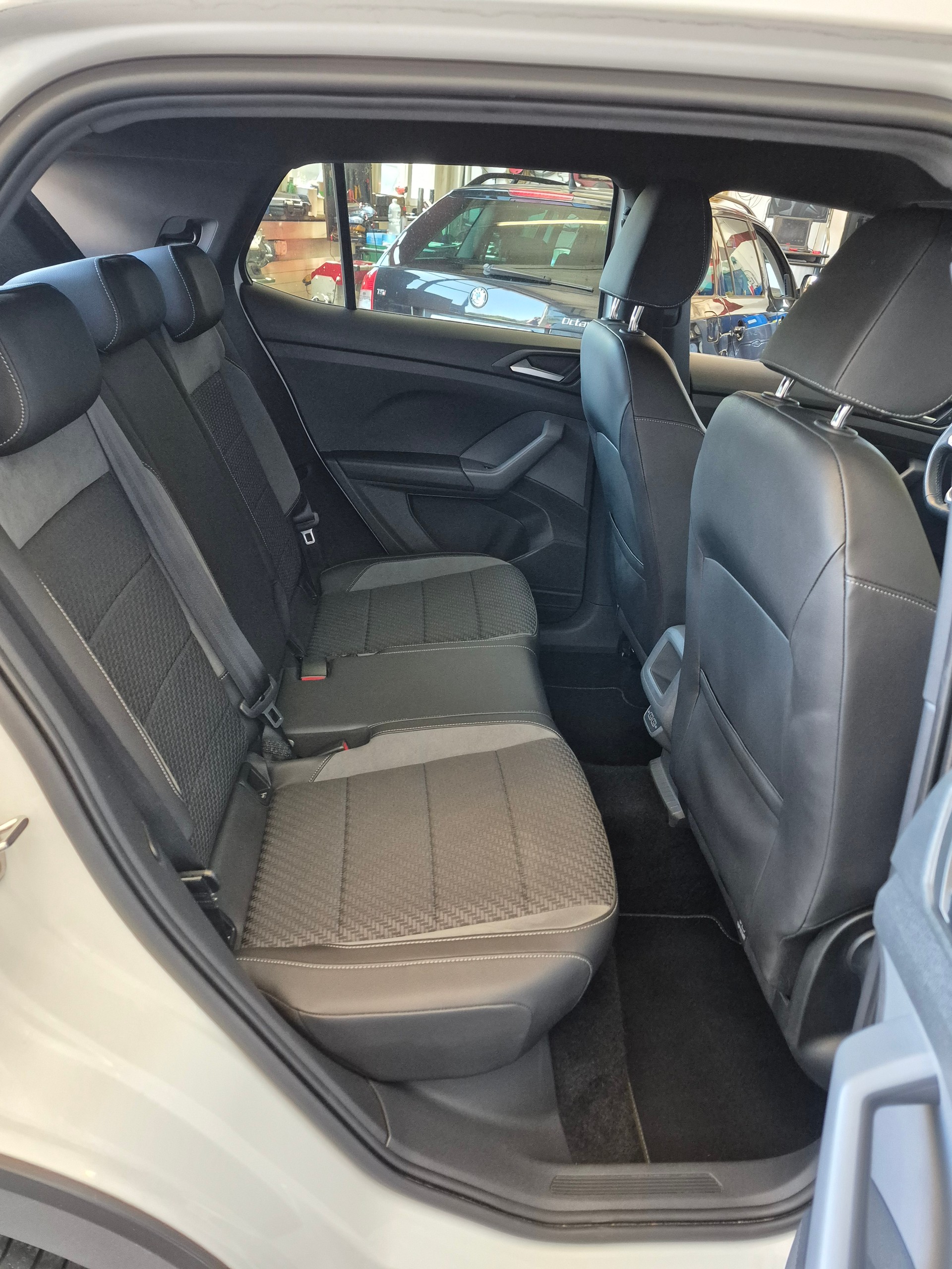 VW T-Cross 1.0 TSI Style DSG-image-14