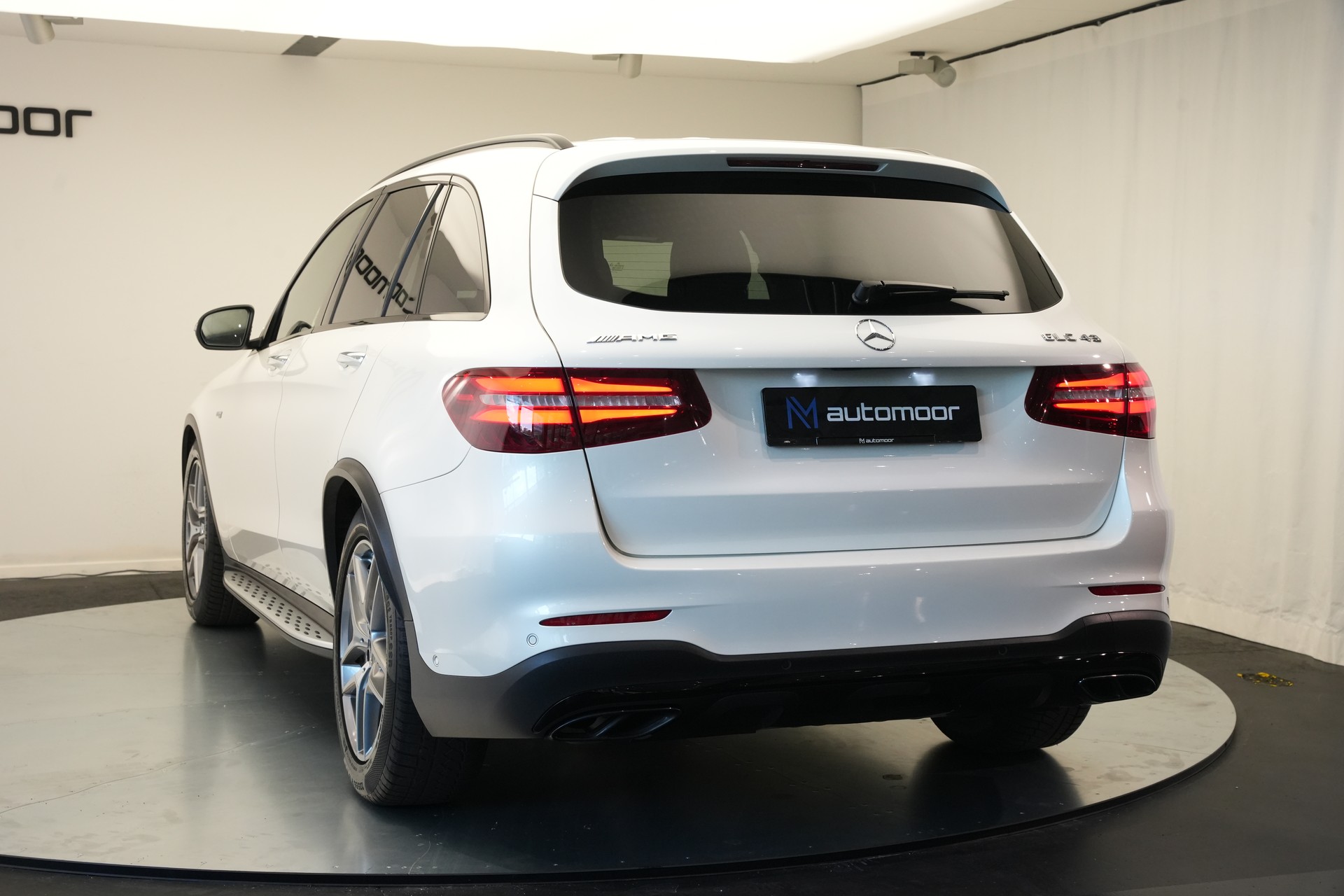 MERCEDES-BENZ GLC 43 AMG 4Matic 9G-Tronic *CH-Fahrzeug* *Luftfahrwerk*-image-36