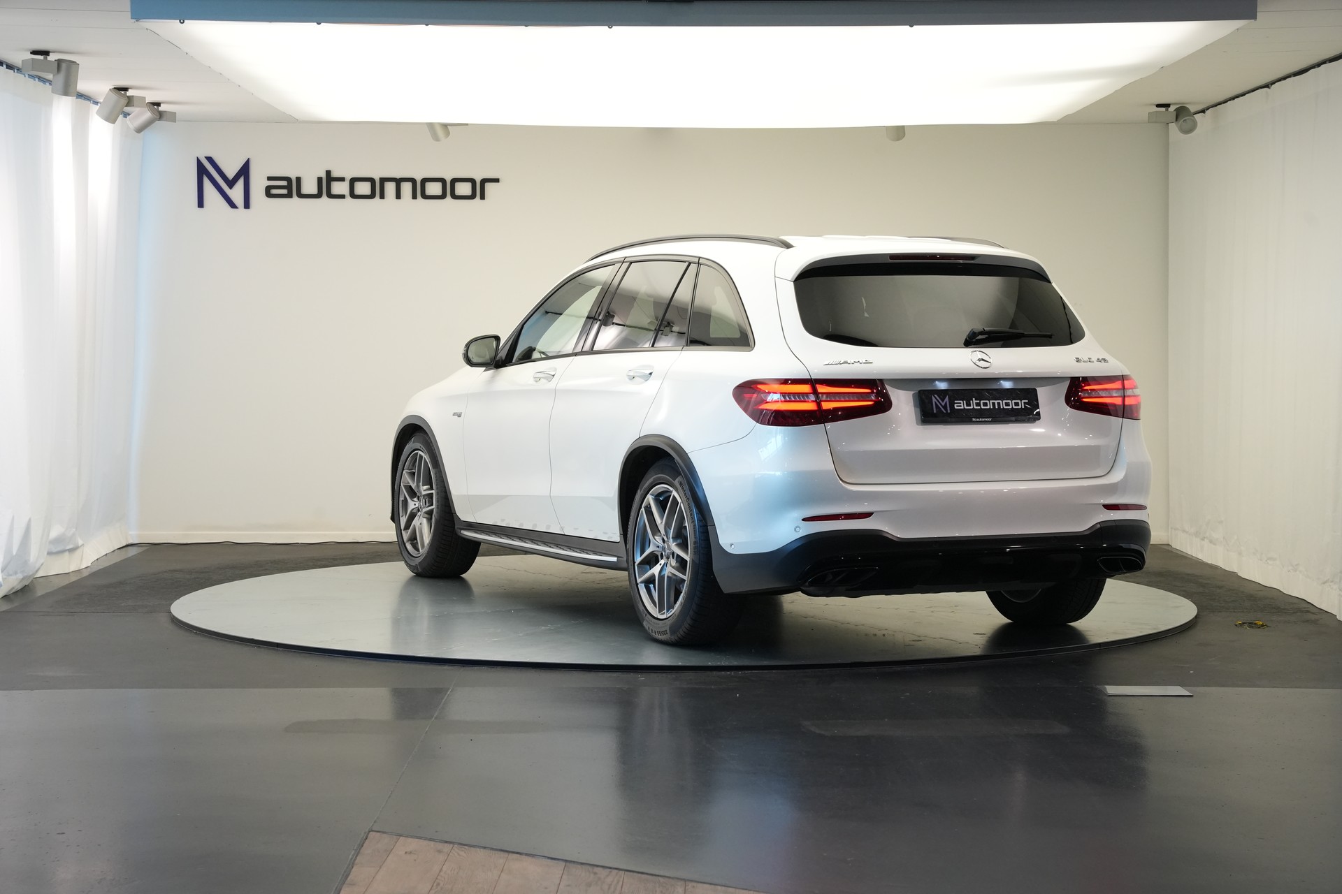 MERCEDES-BENZ GLC 43 AMG 4Matic 9G-Tronic *CH-Fahrzeug* *Luftfahrwerk*-image-6